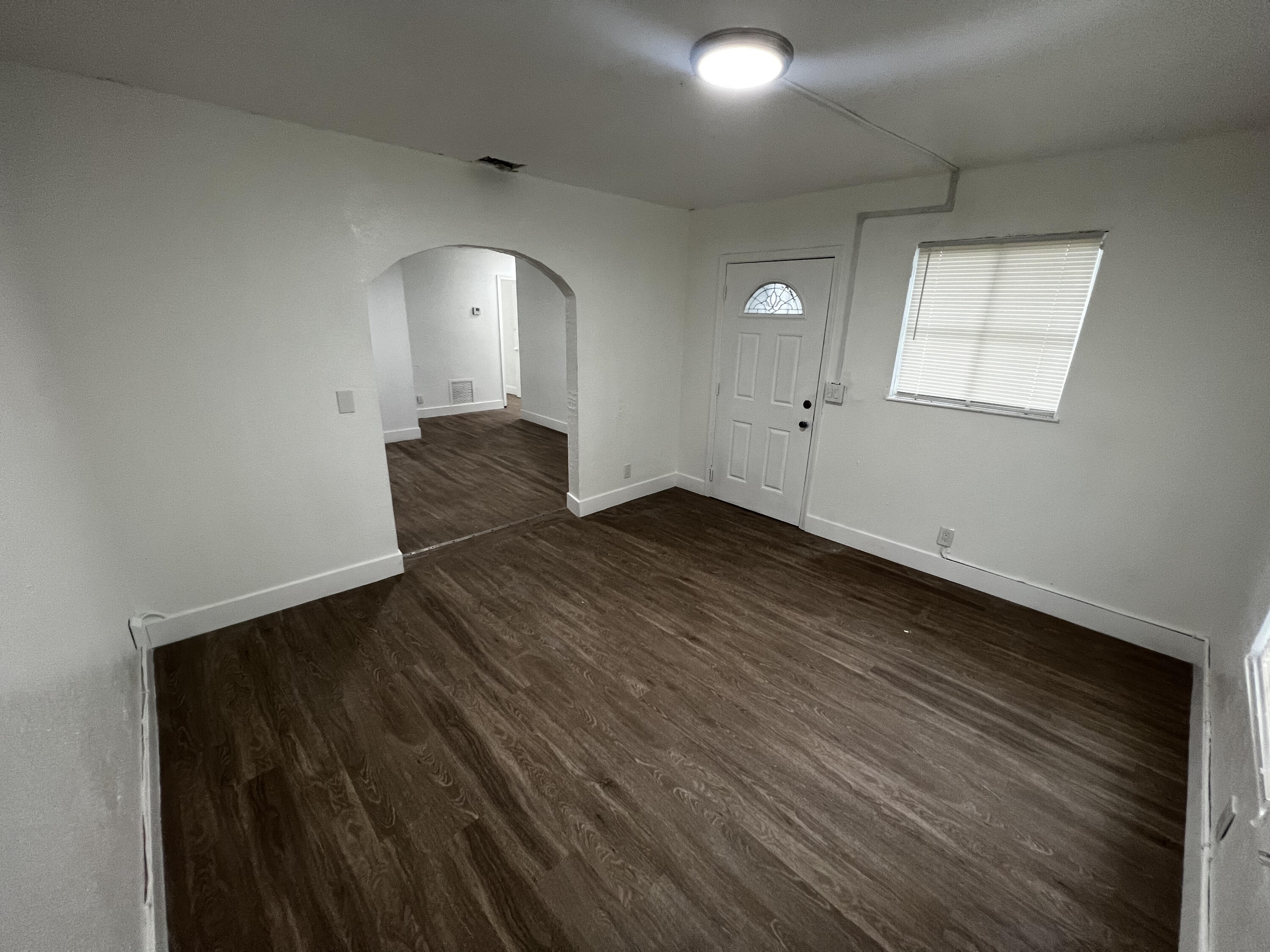 101 NW 13TH Avenue — Photo 3
