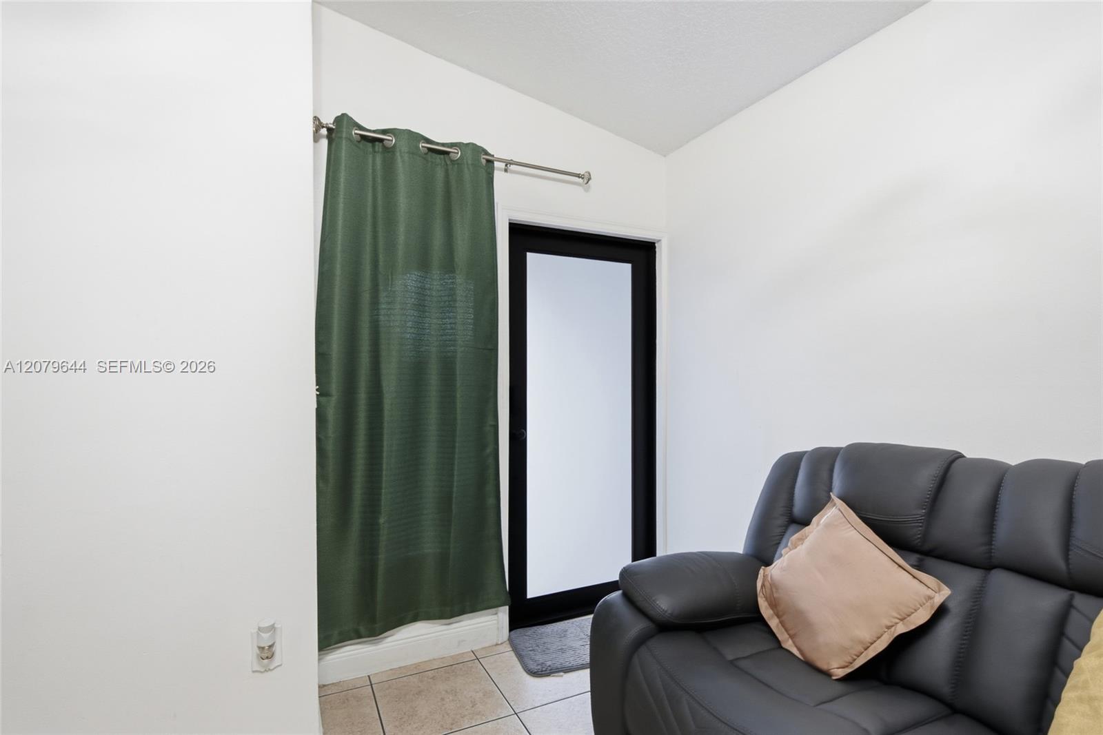 20752 SW 121st Ct — Photo 4