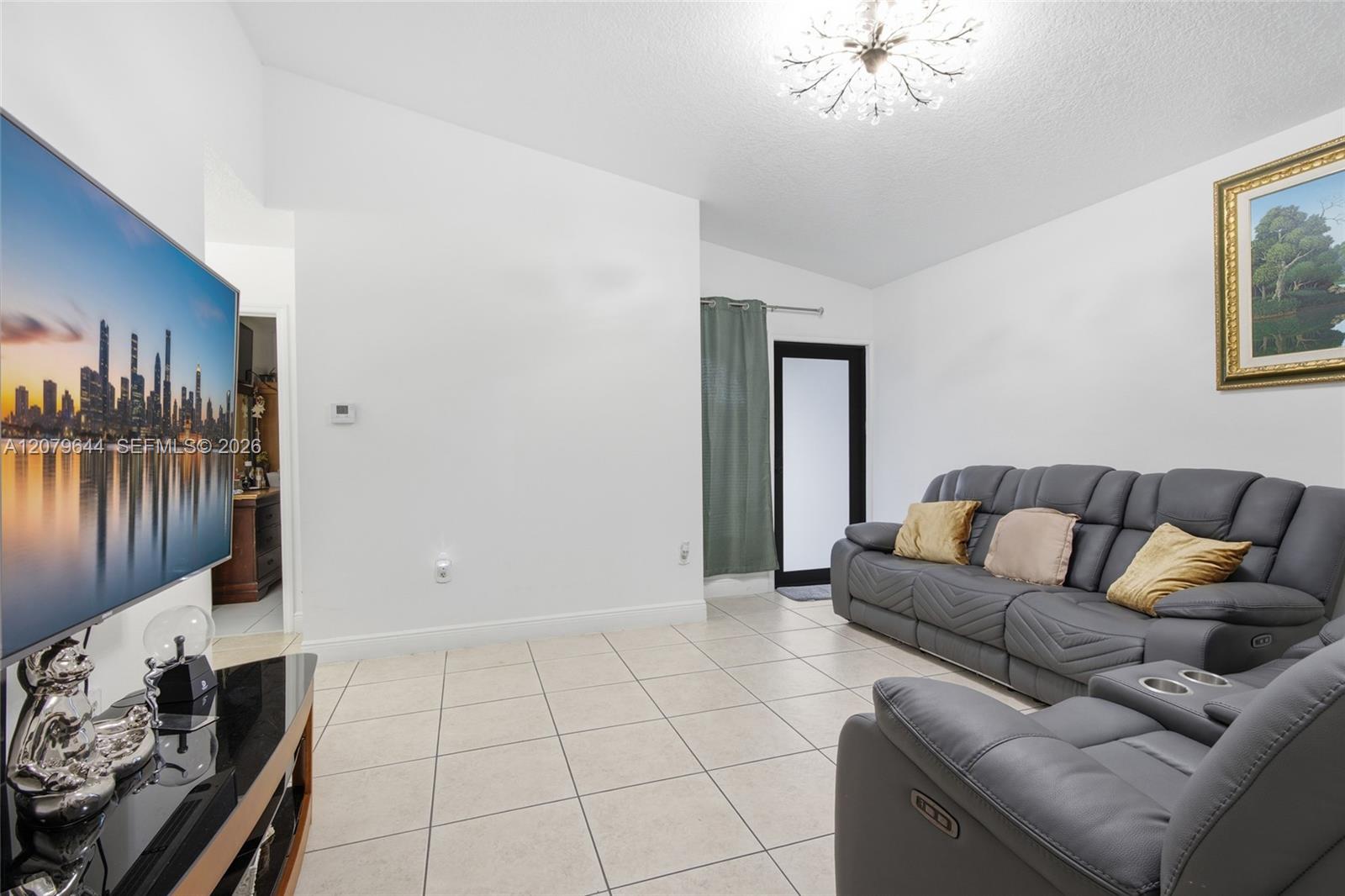 20752 SW 121st Ct — Photo 5