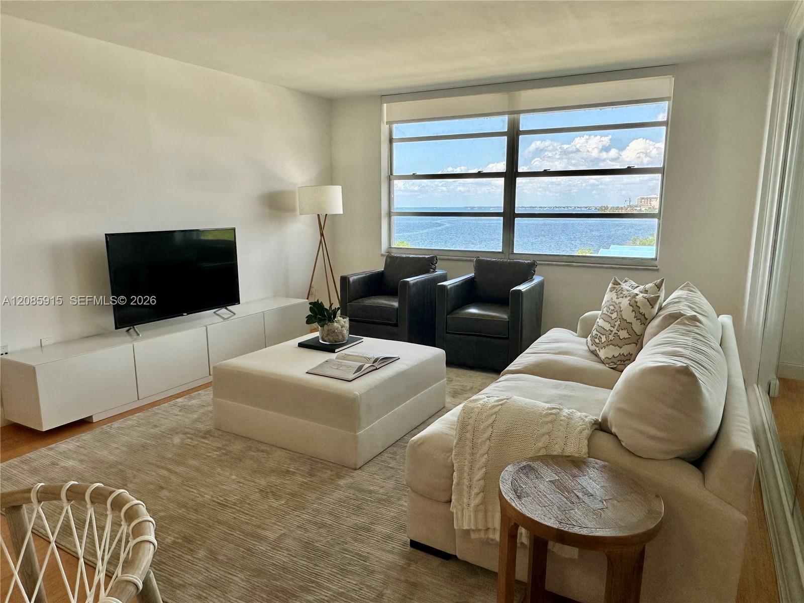 150 SE 25th Rd # 7H — Photo 2