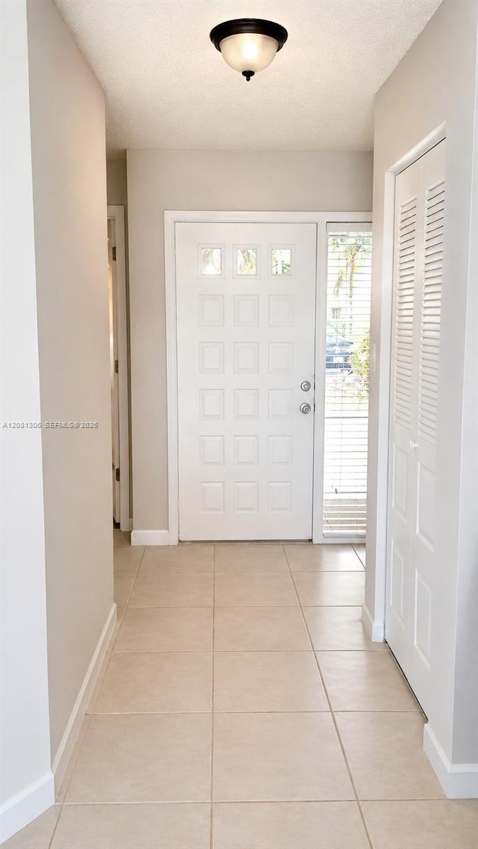 9509 SW 138th Pl # 9509 — Photo 2