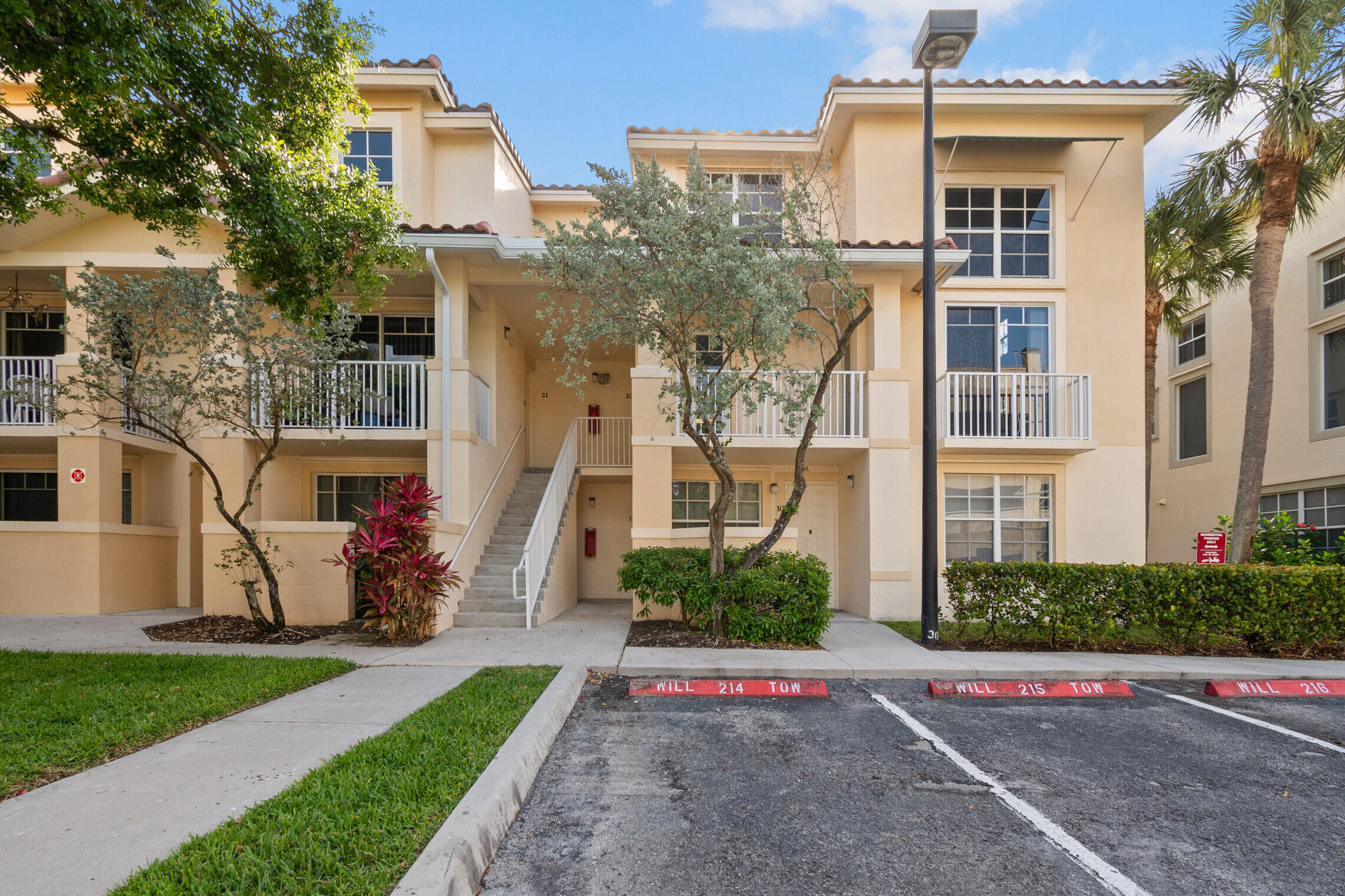 4822 Chancellor Drive # 20, Jupiter FL 33458