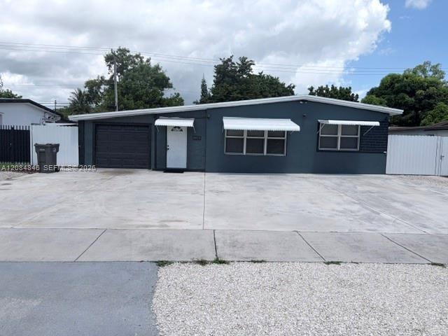3611 SW 40th St, West Park FL 33023