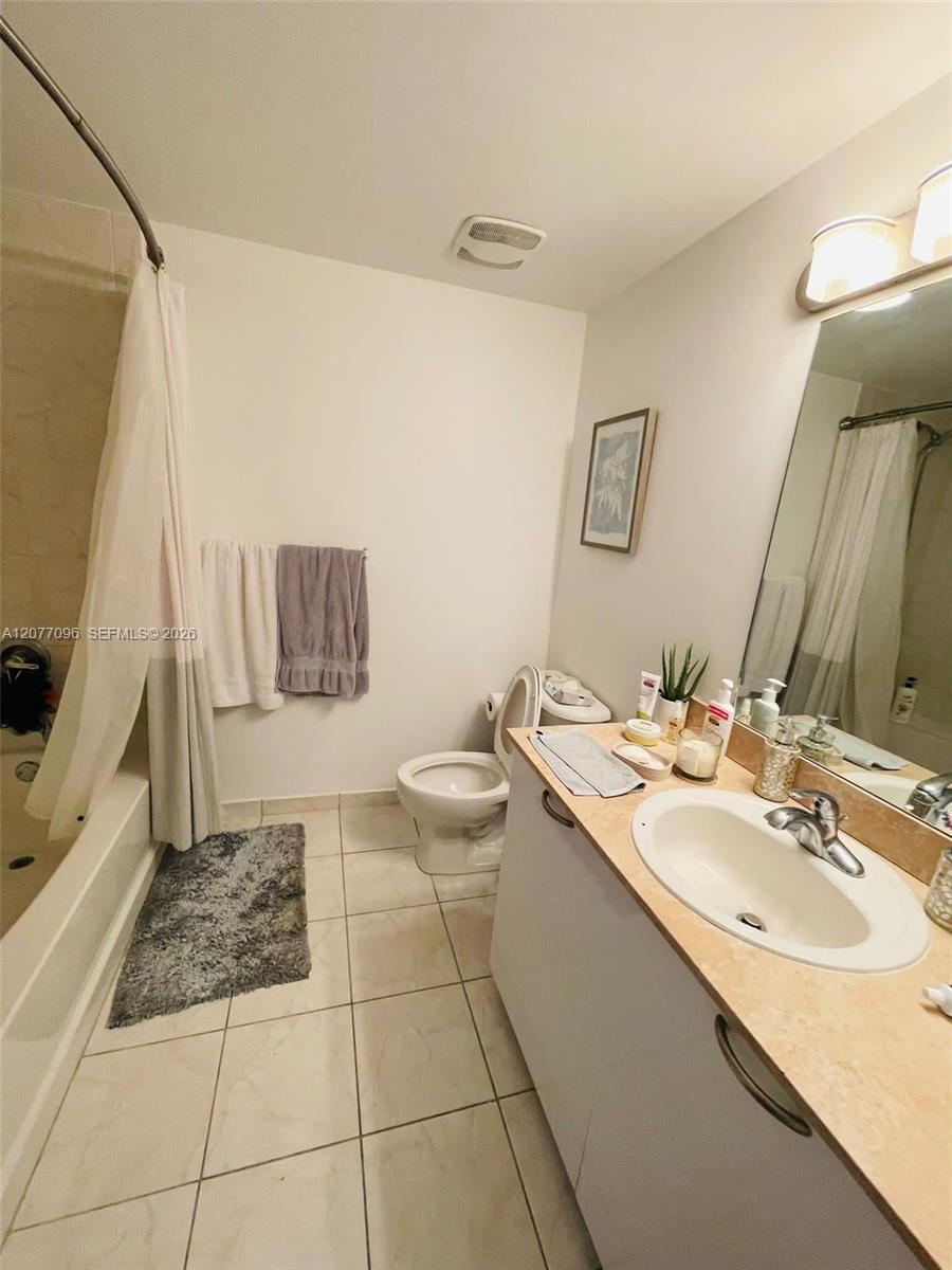 3180 SW 22nd Ter # 908 — Photo 4