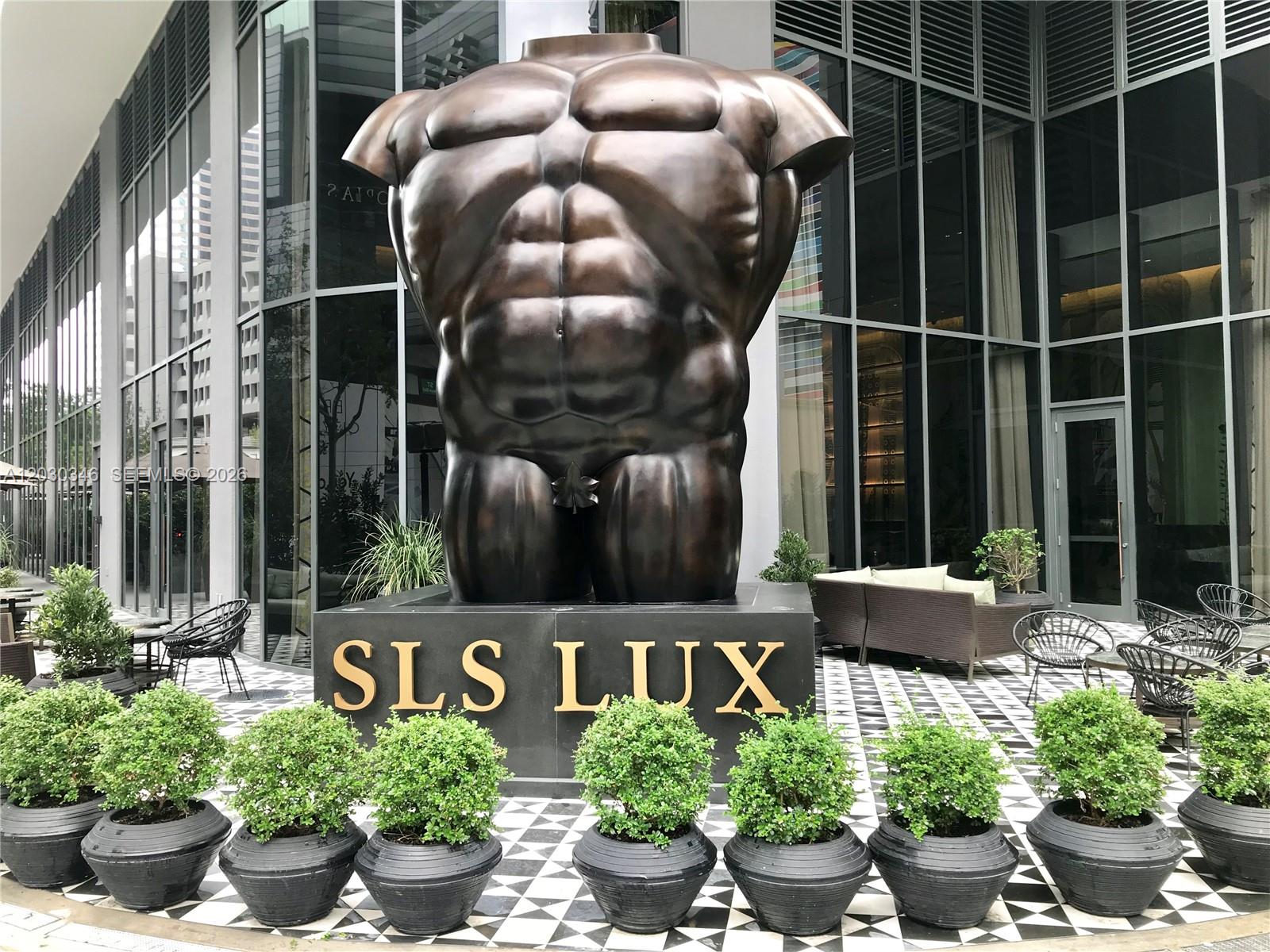801 S Miami Ave # 1502, Miami FL 33130