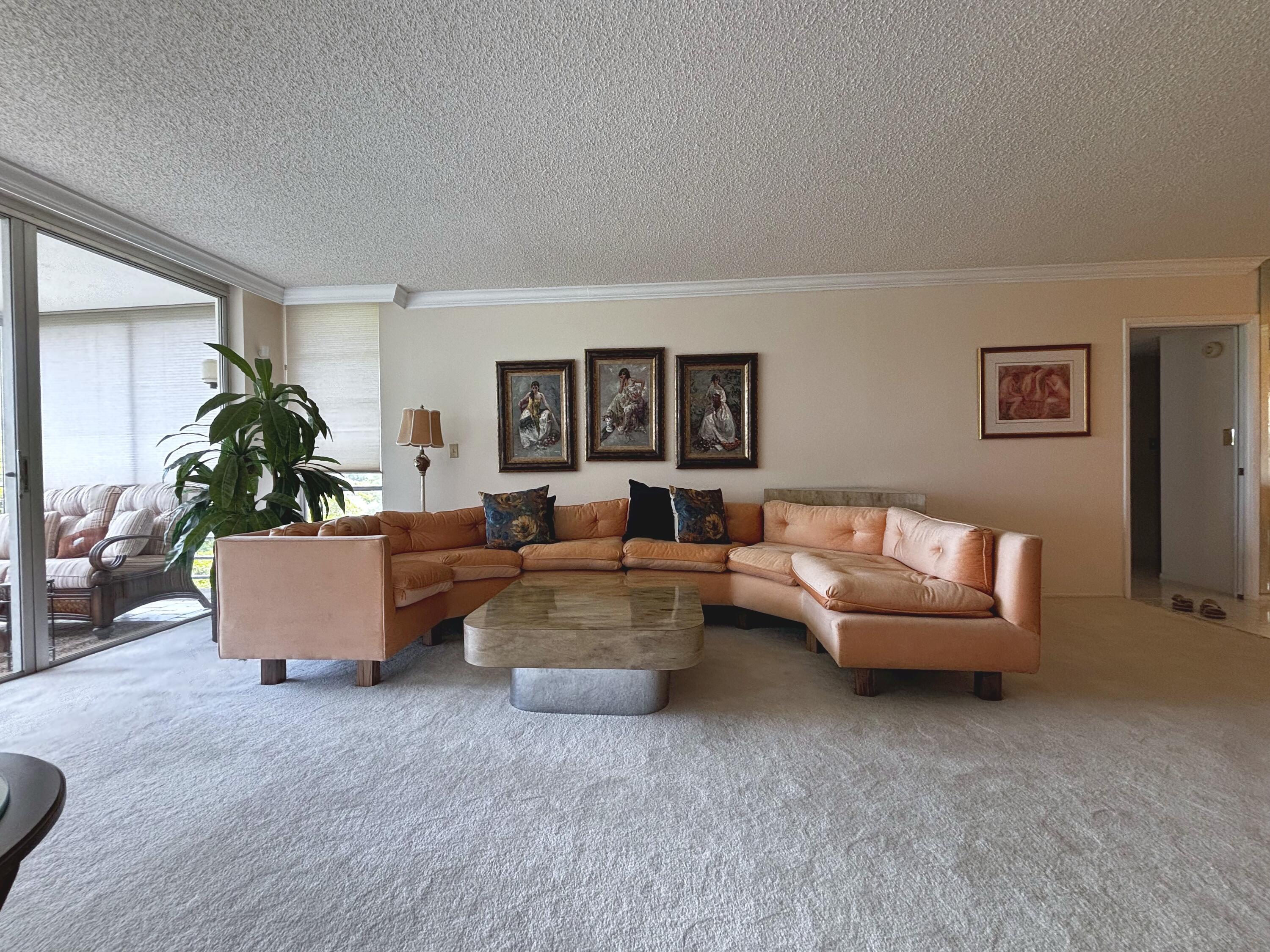 3930 OAKS CLUBHOUSE Drive # 506, Pompano Beach FL 33069