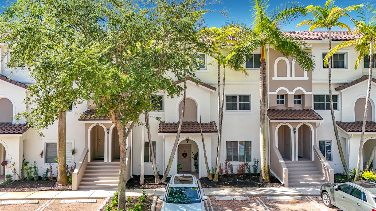 312 Bayfront Drive-12