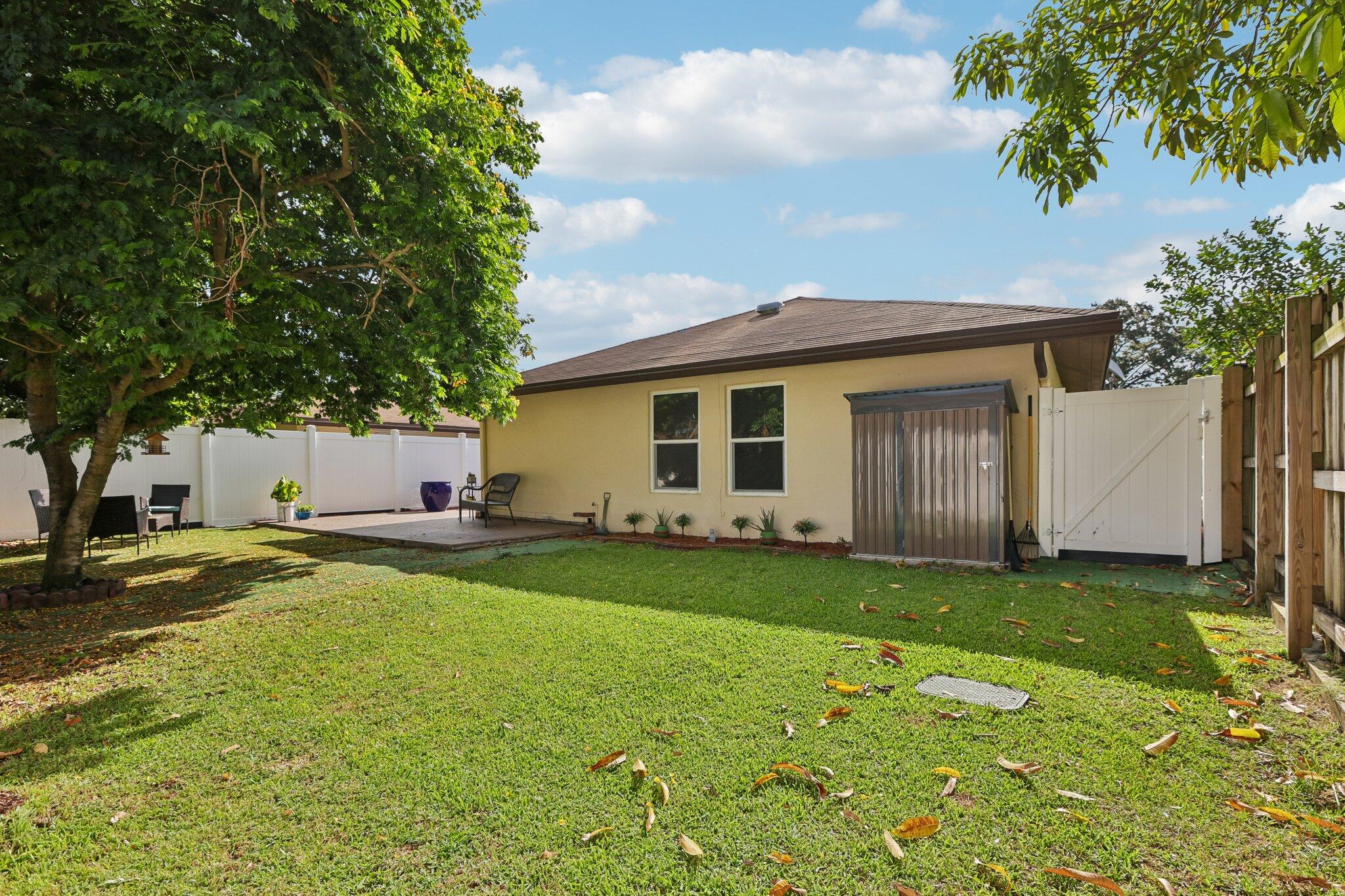 2075 SW 72ND Avenue — Photo 5