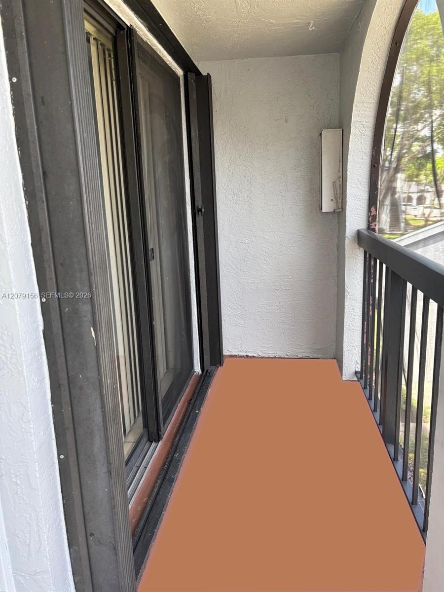 Screened Balcony