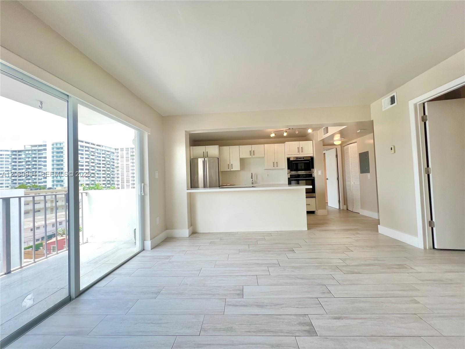 1300 Alton Rd # 6C — Photo 2