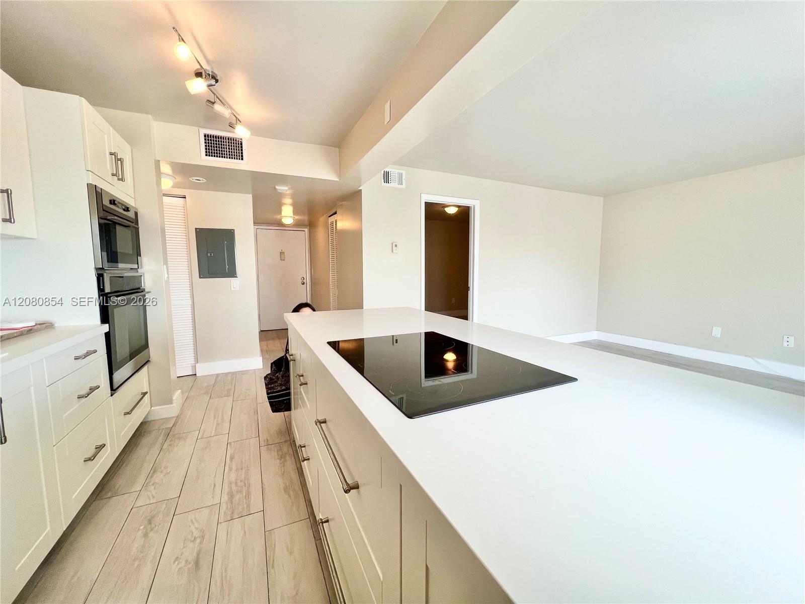 1300 Alton Rd # 6C — Photo 3