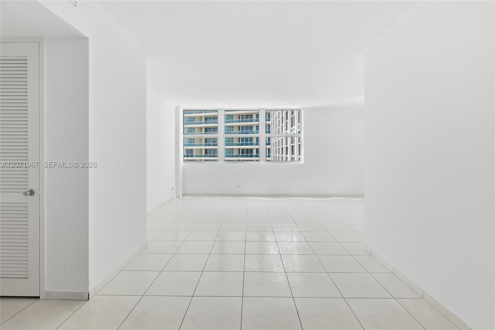 5055 Collins Ave # 11F — Photo 4