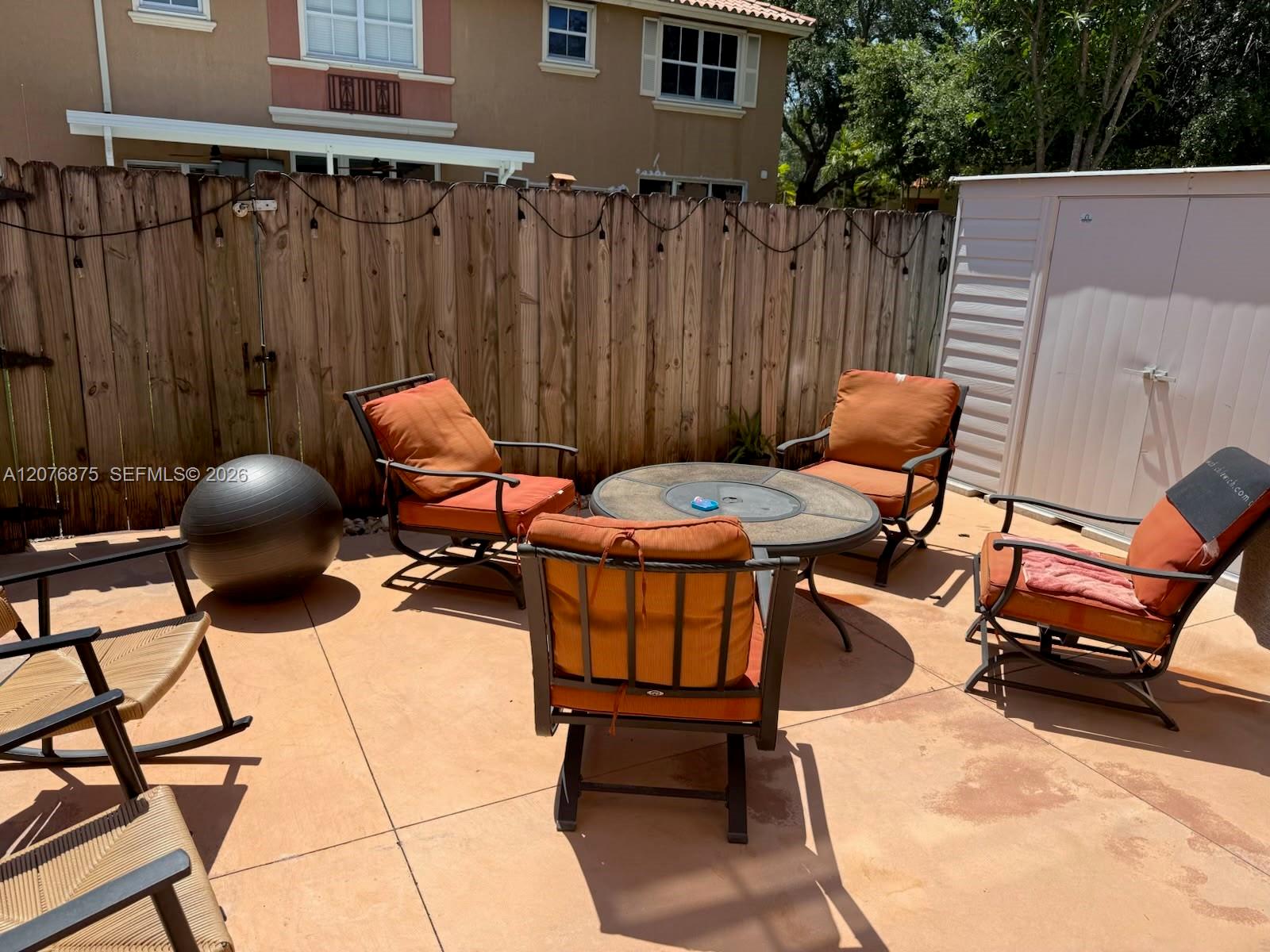3158 SW 152nd Pl — Photo 2