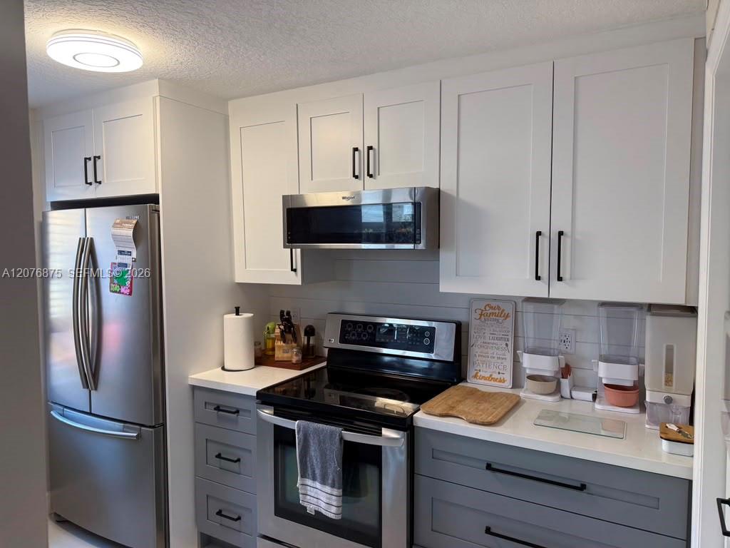 3158 SW 152nd Pl — Photo 3