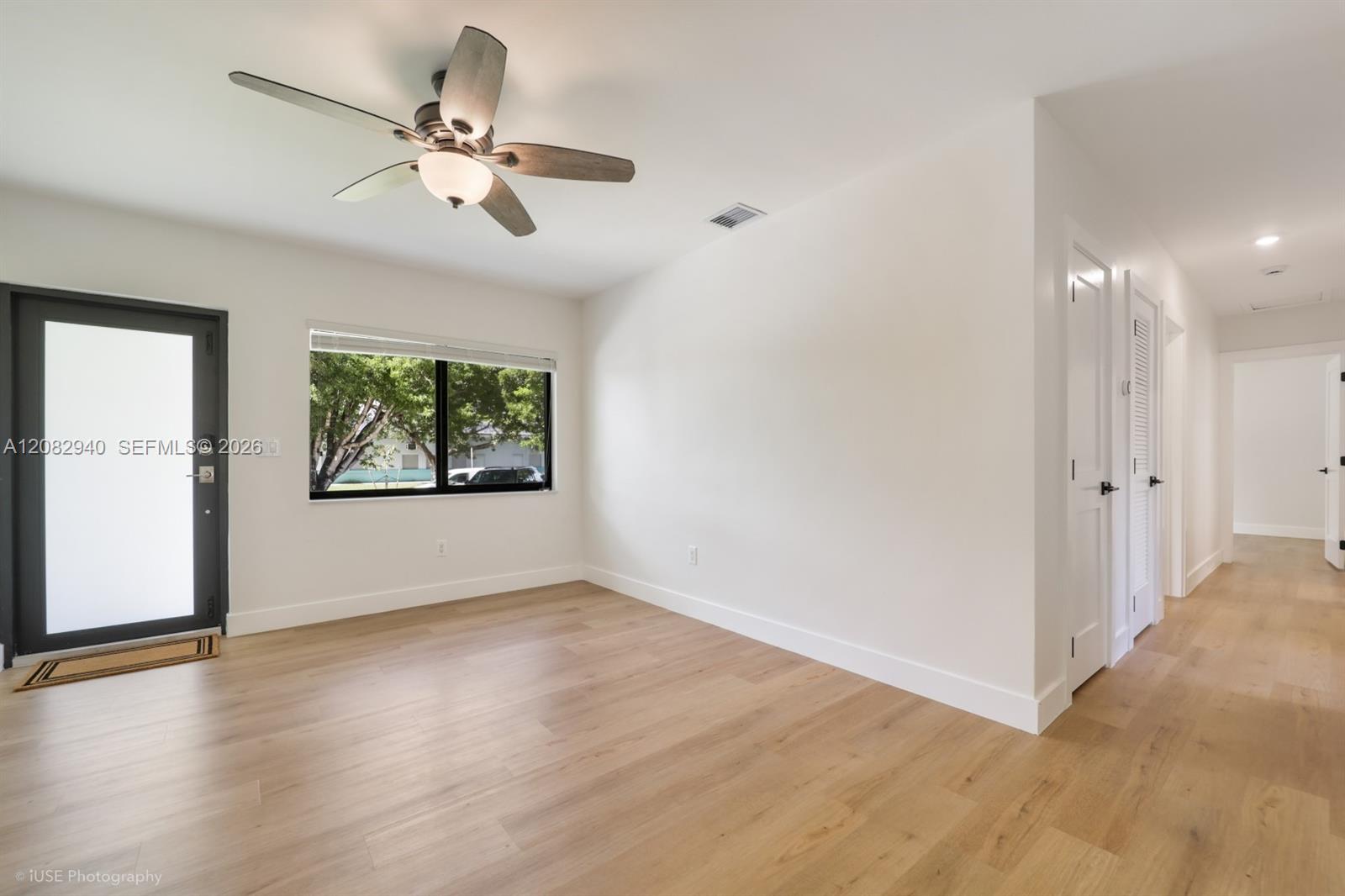 5970 SW 16th St — Photo 3