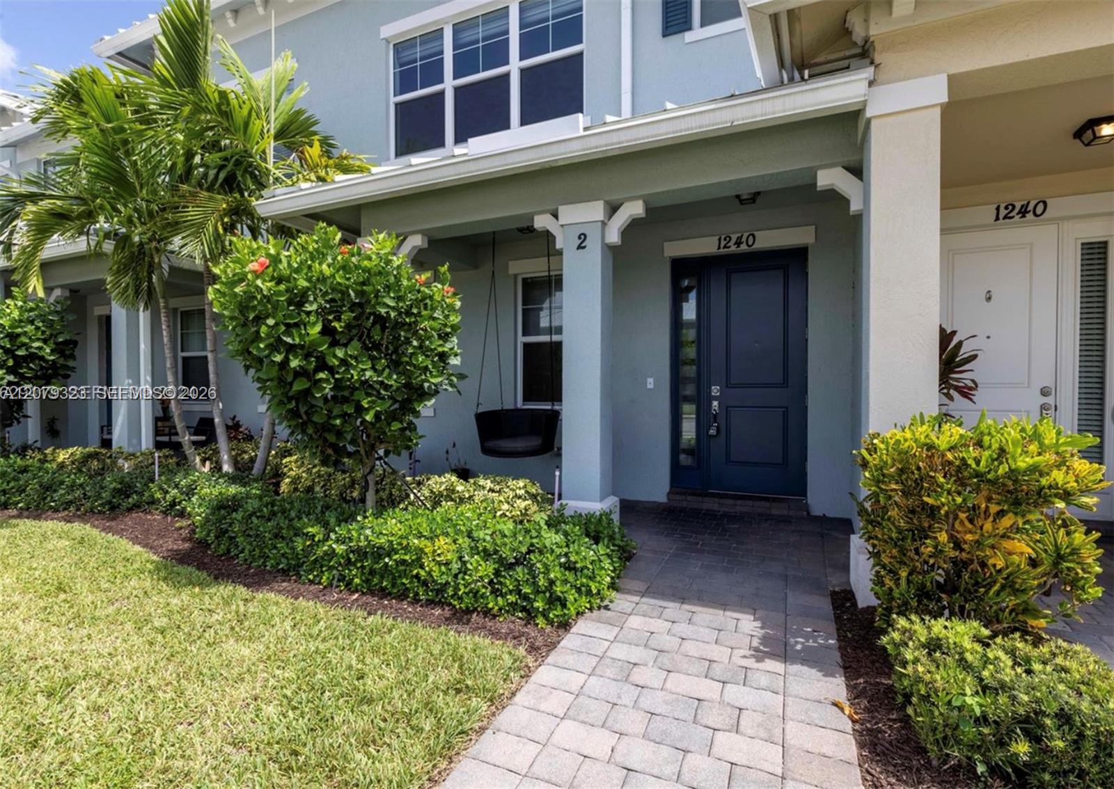 1240 Eucalyptus Dr # 2 — Photo 3