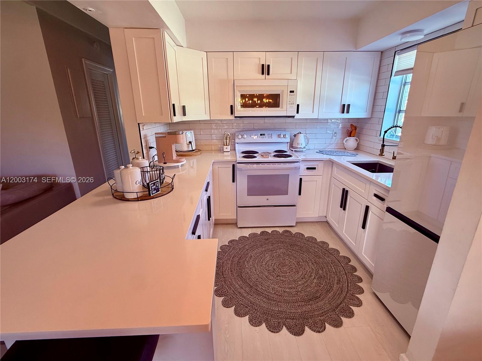 115 S C St # 101 — Photo 2