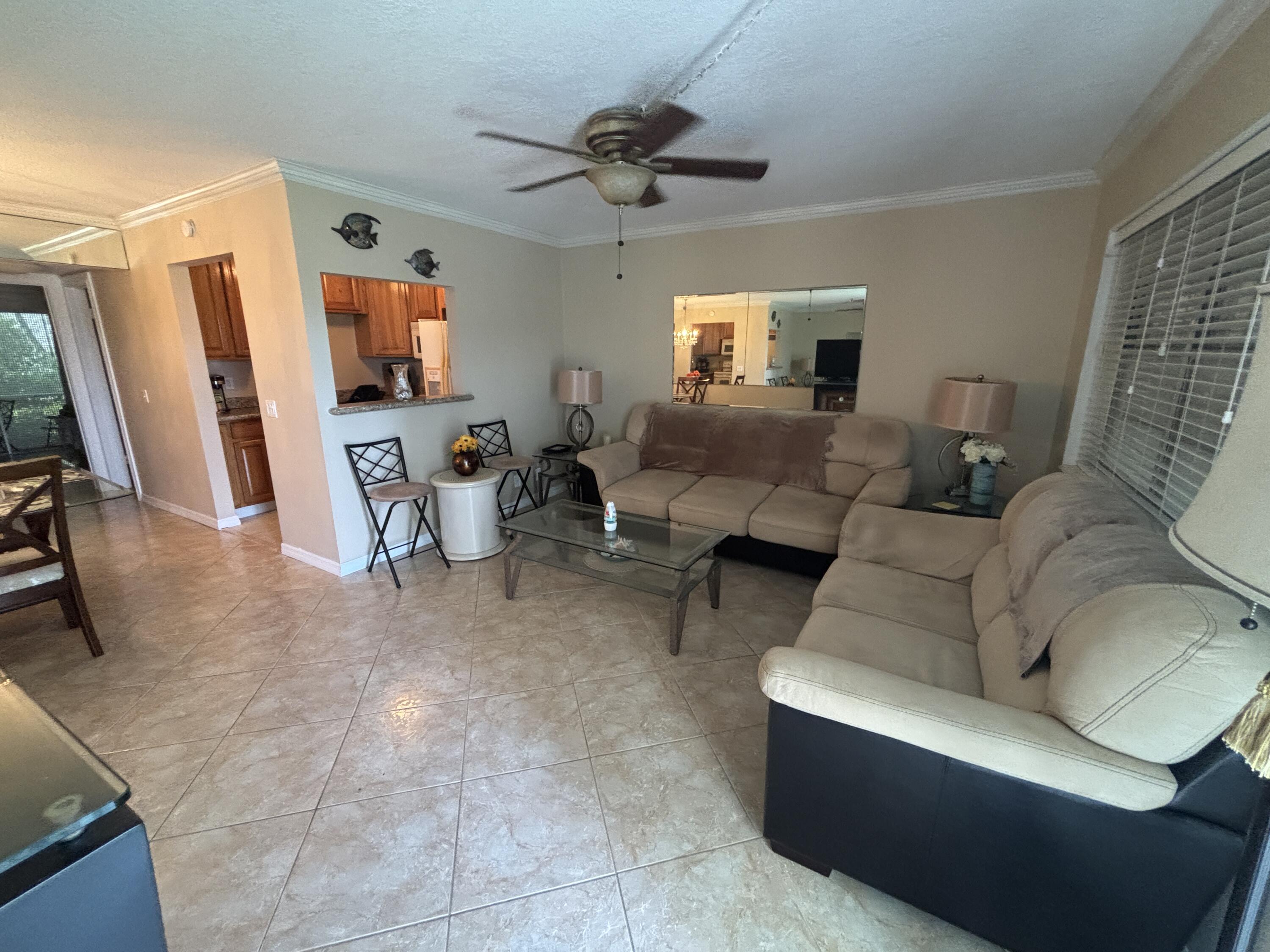 170 Horizons E # 110 — Photo 3