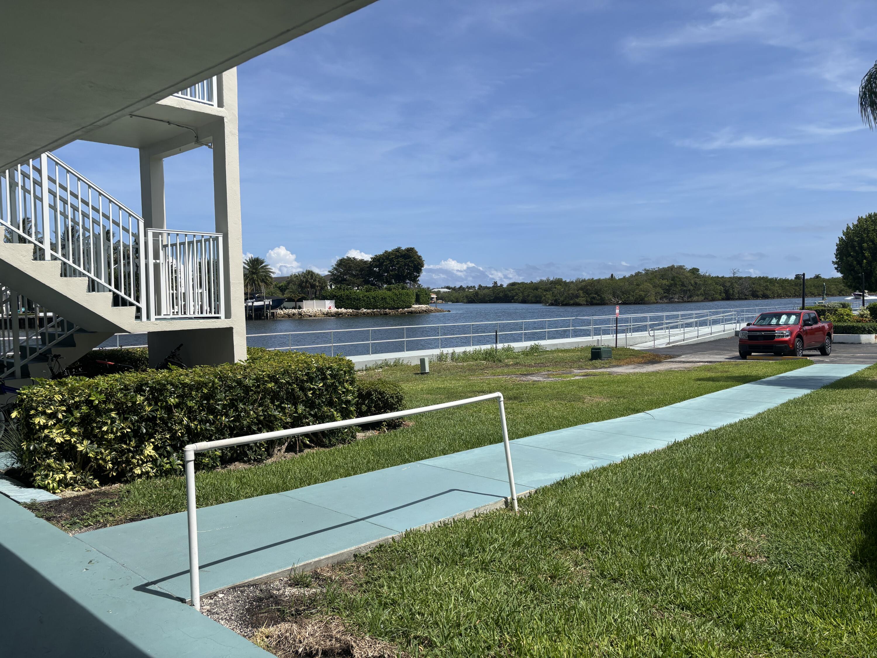 170 Horizons E # 110, Boynton Beach FL 33435