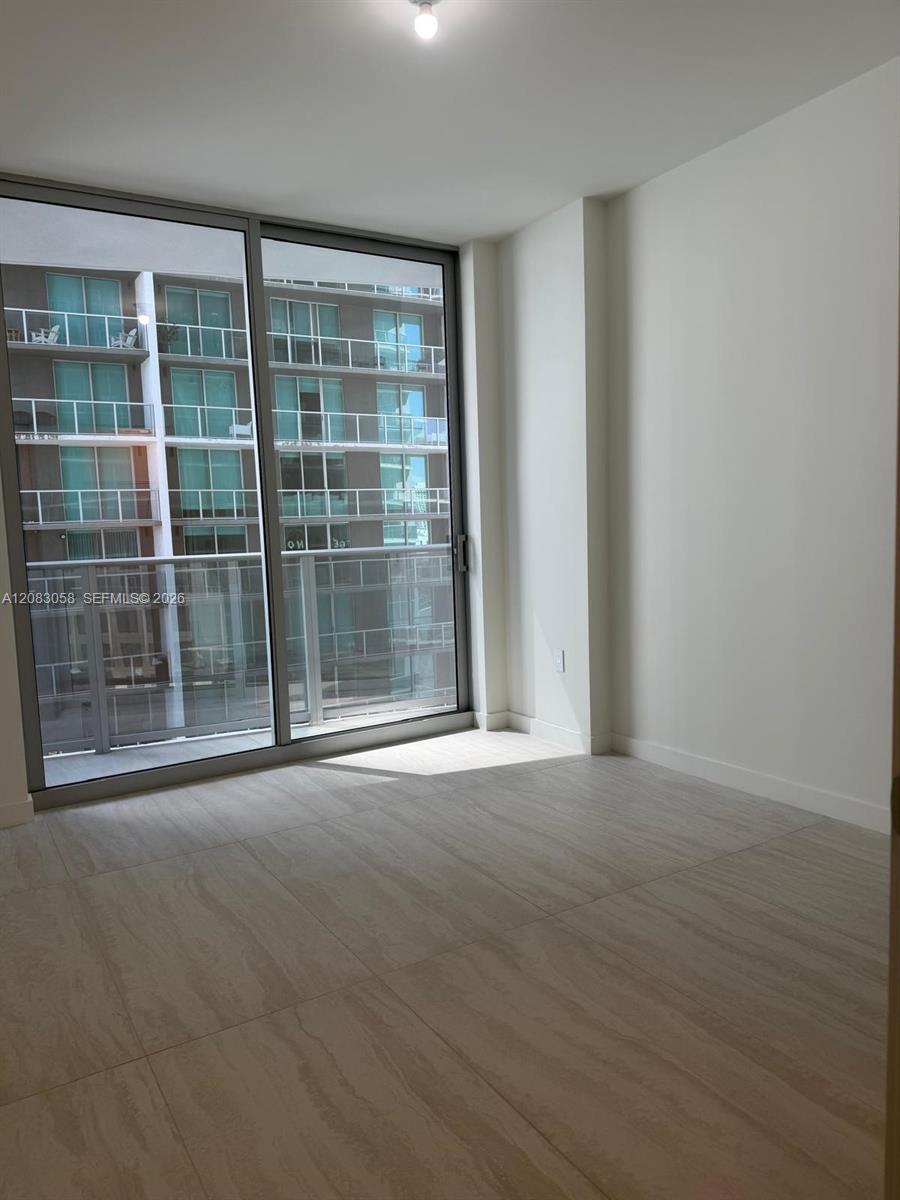 77 SE 5TH # 1611 — Photo 4