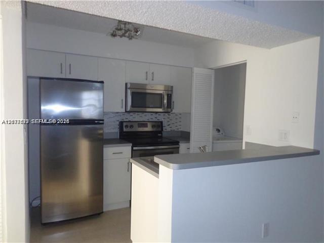 1267 SW 46th Ave # 2315 — Photo 2