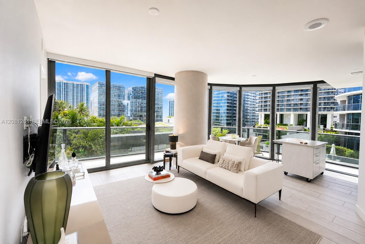 55 SW 9th St # 1001 — Photo 2