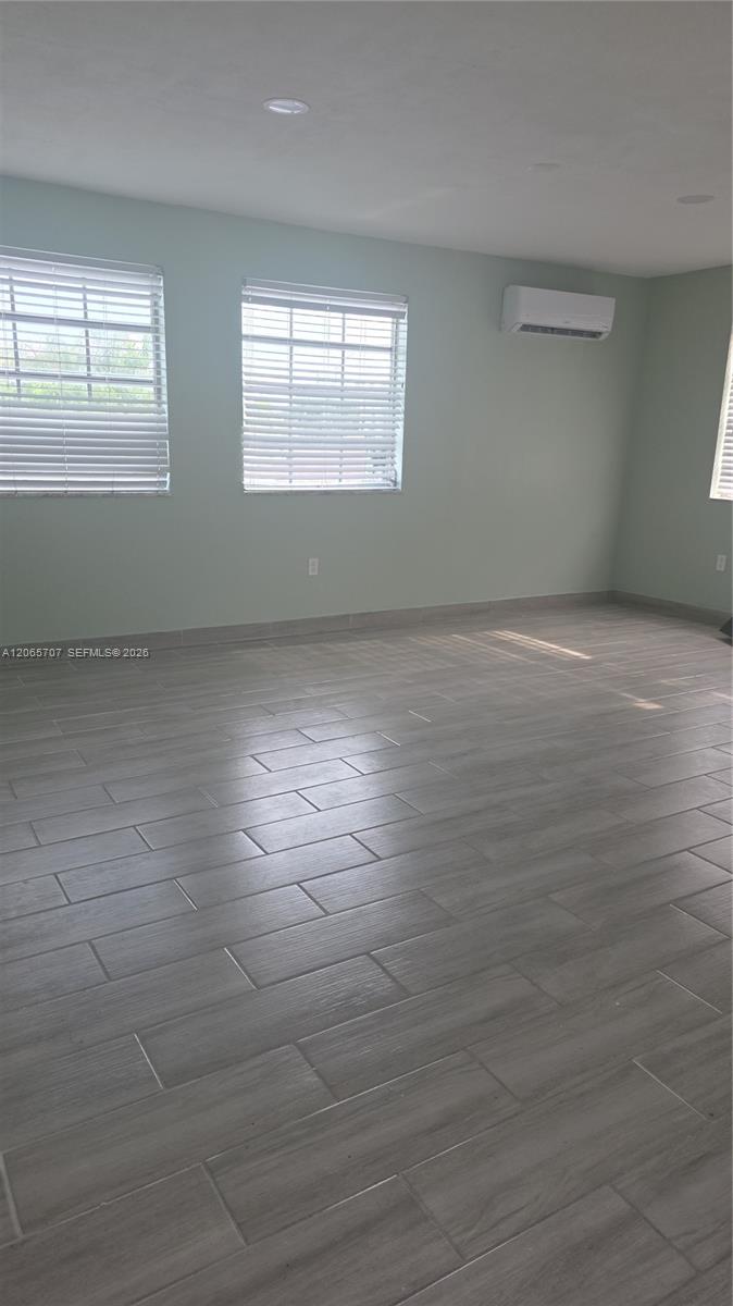 359 W 12th St # 3, Hialeah FL 33010