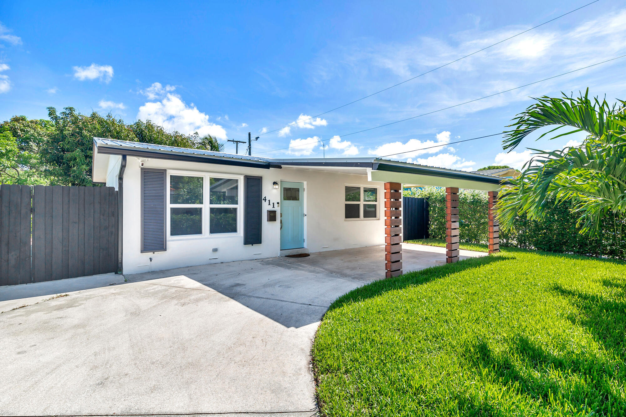 411 SUMMA Street — Photo 4