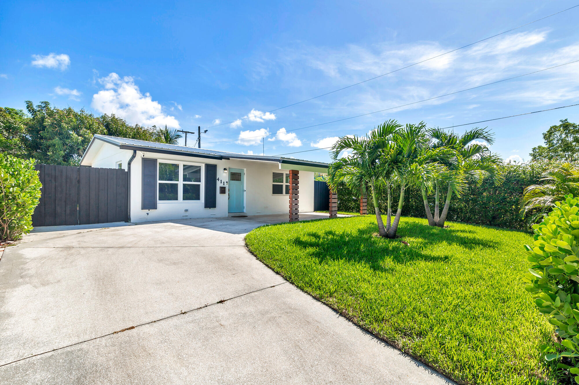 411 SUMMA Street — Photo 3
