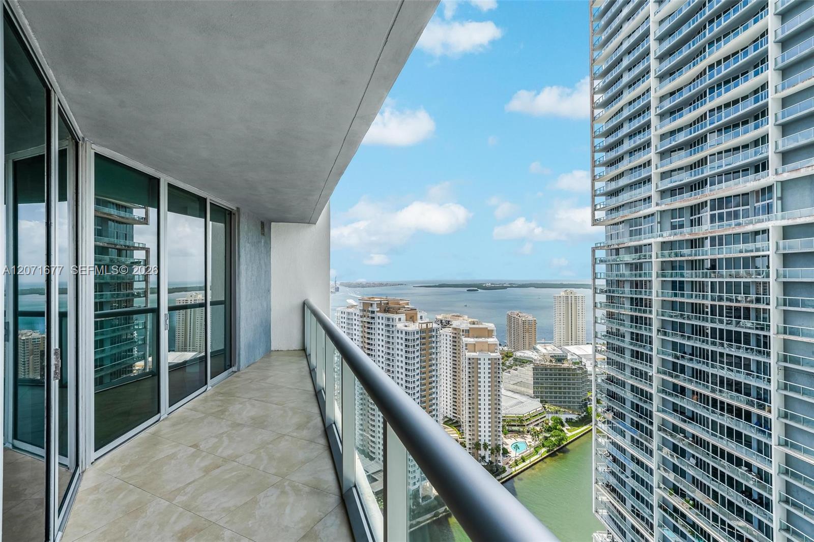 475 Brickell Ave # 3811 View 1