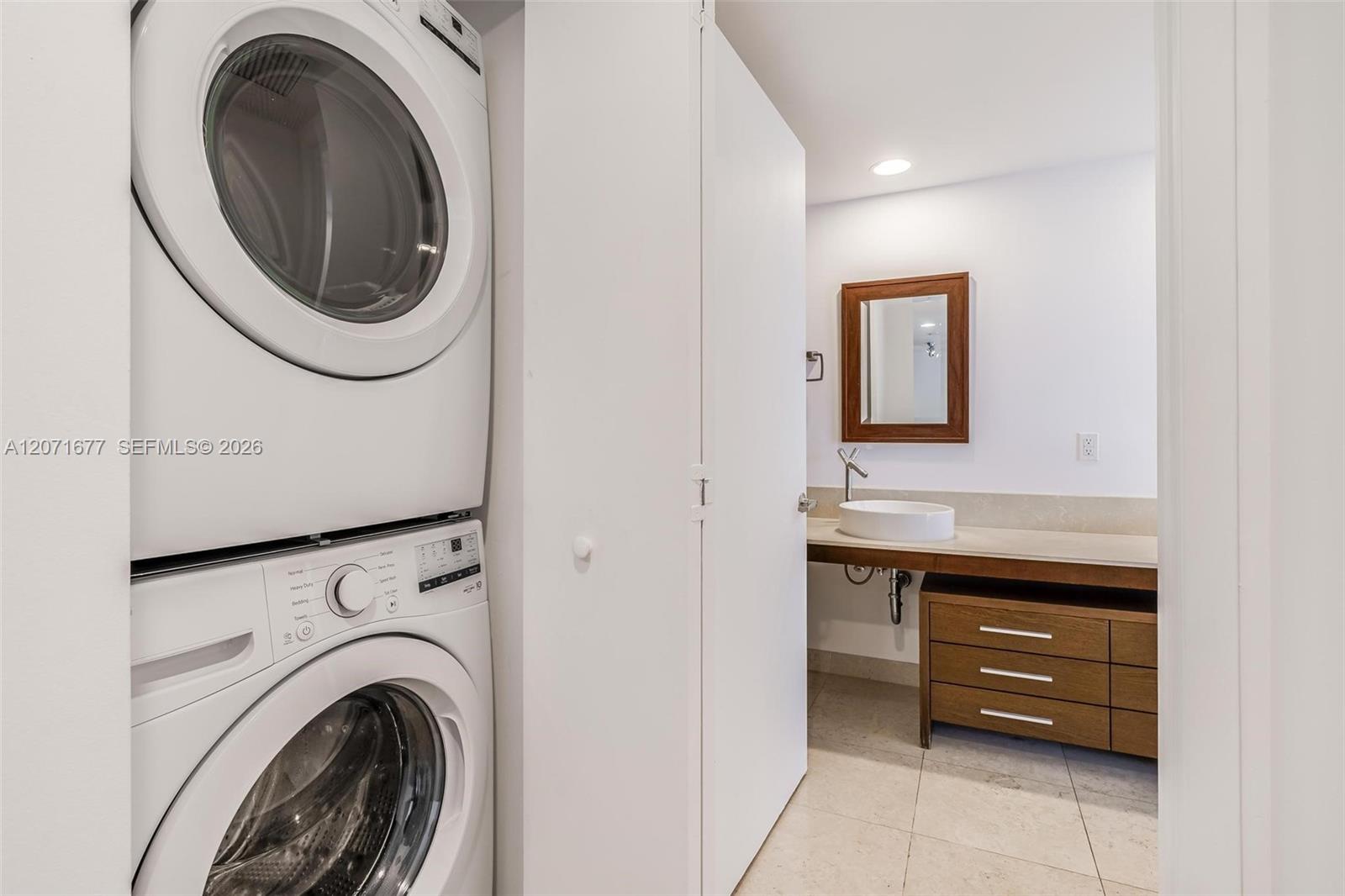 475 Brickell Ave # 3811 View 13