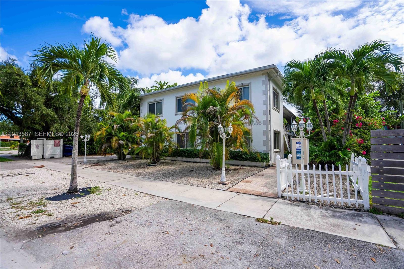 666 NE 80th St # 6, Miami FL 33138