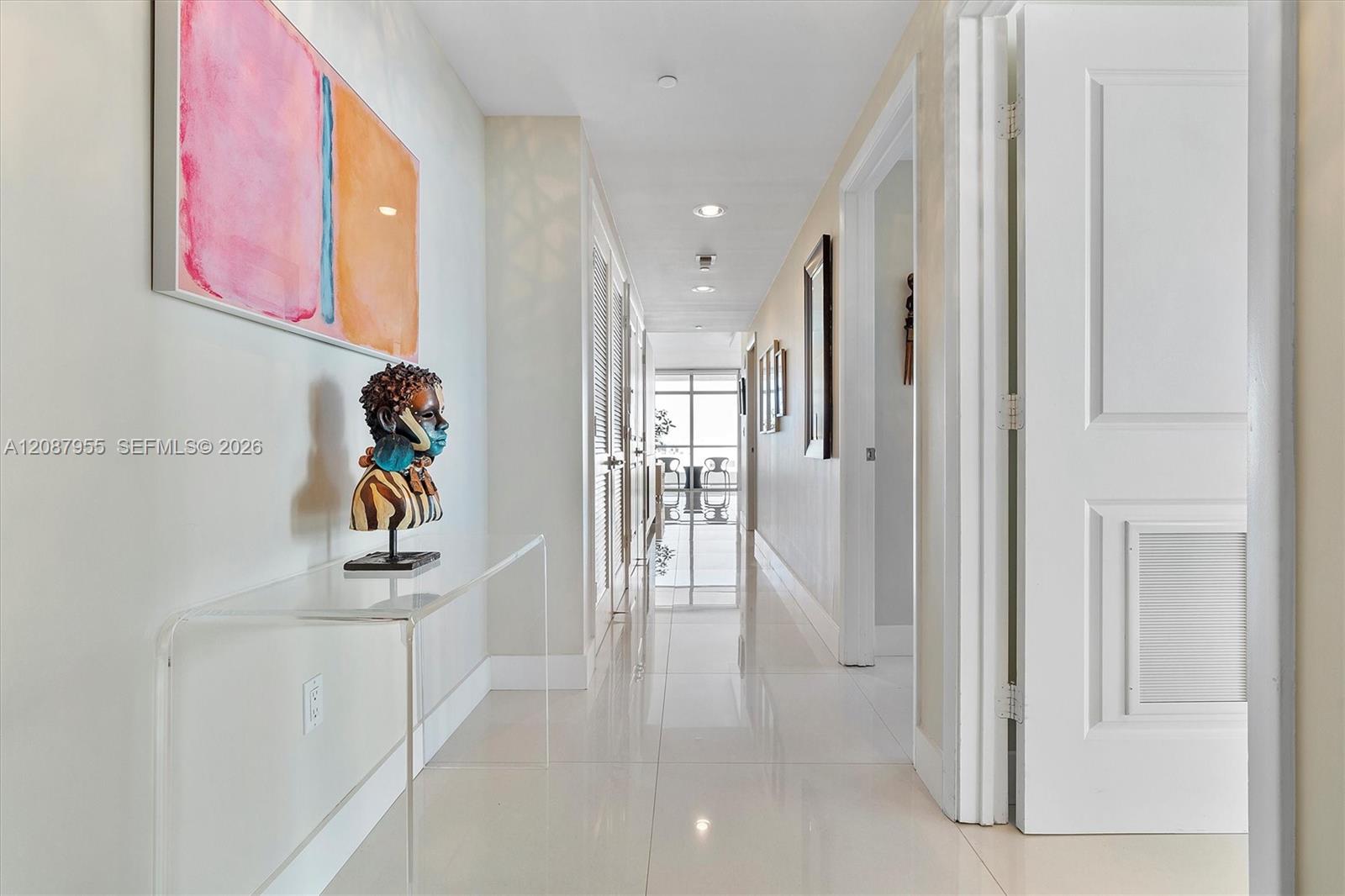 3737 Collins Ave # 804 — Photo 2
