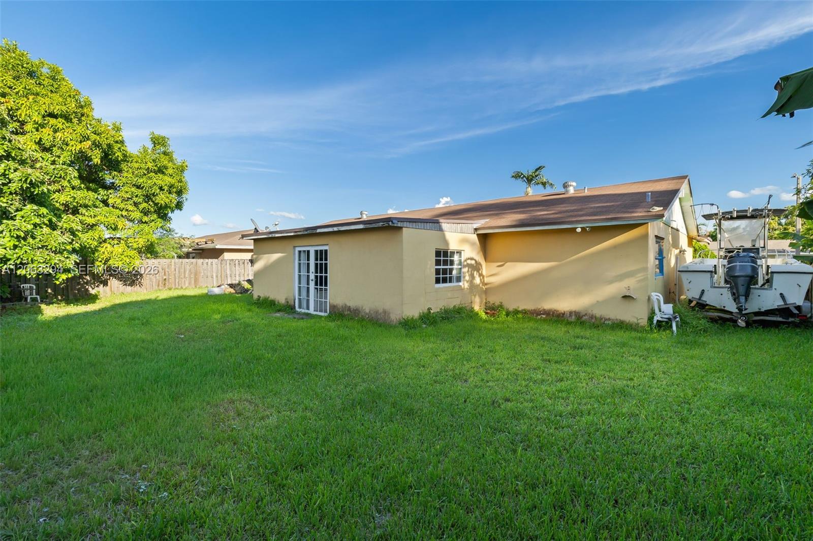 11045 SW 161st Ter — Photo 3