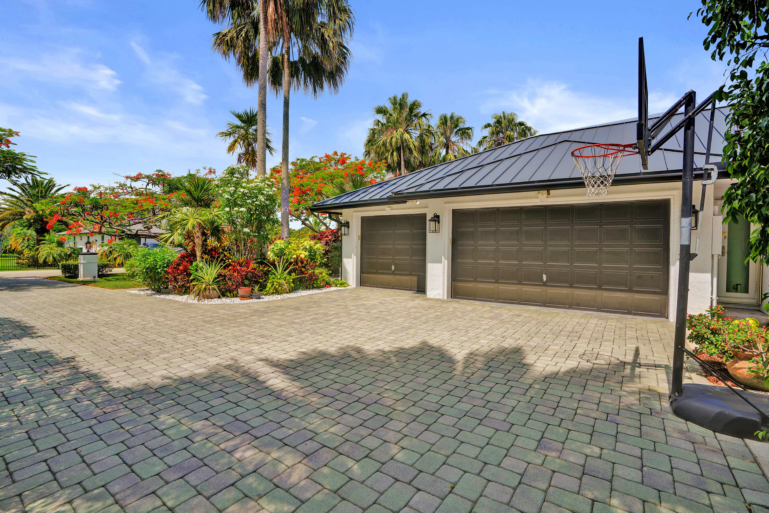 12253 NW 25th Street — Photo 2