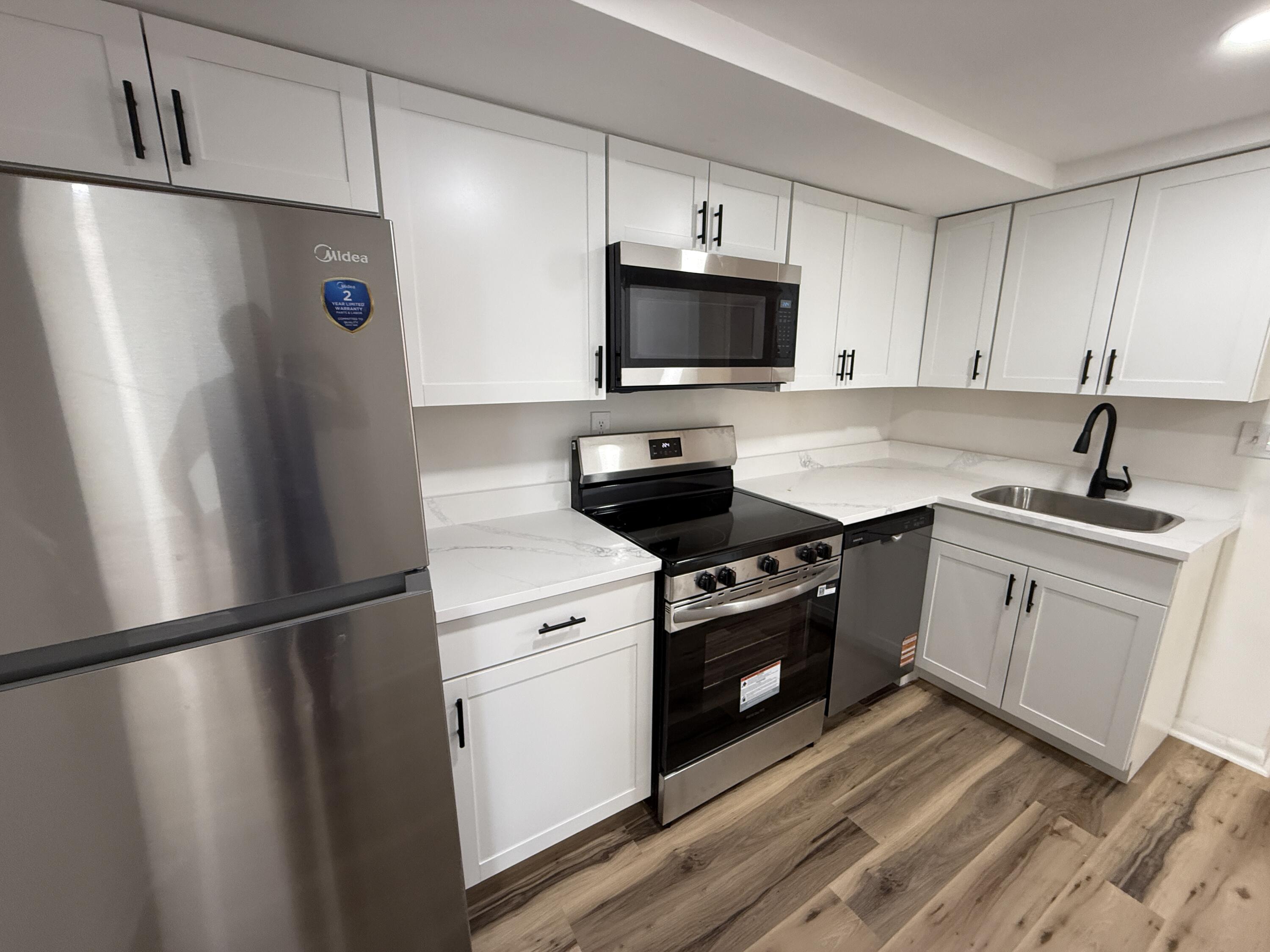 1534 SE 15TH Street # 8 — Photo 3