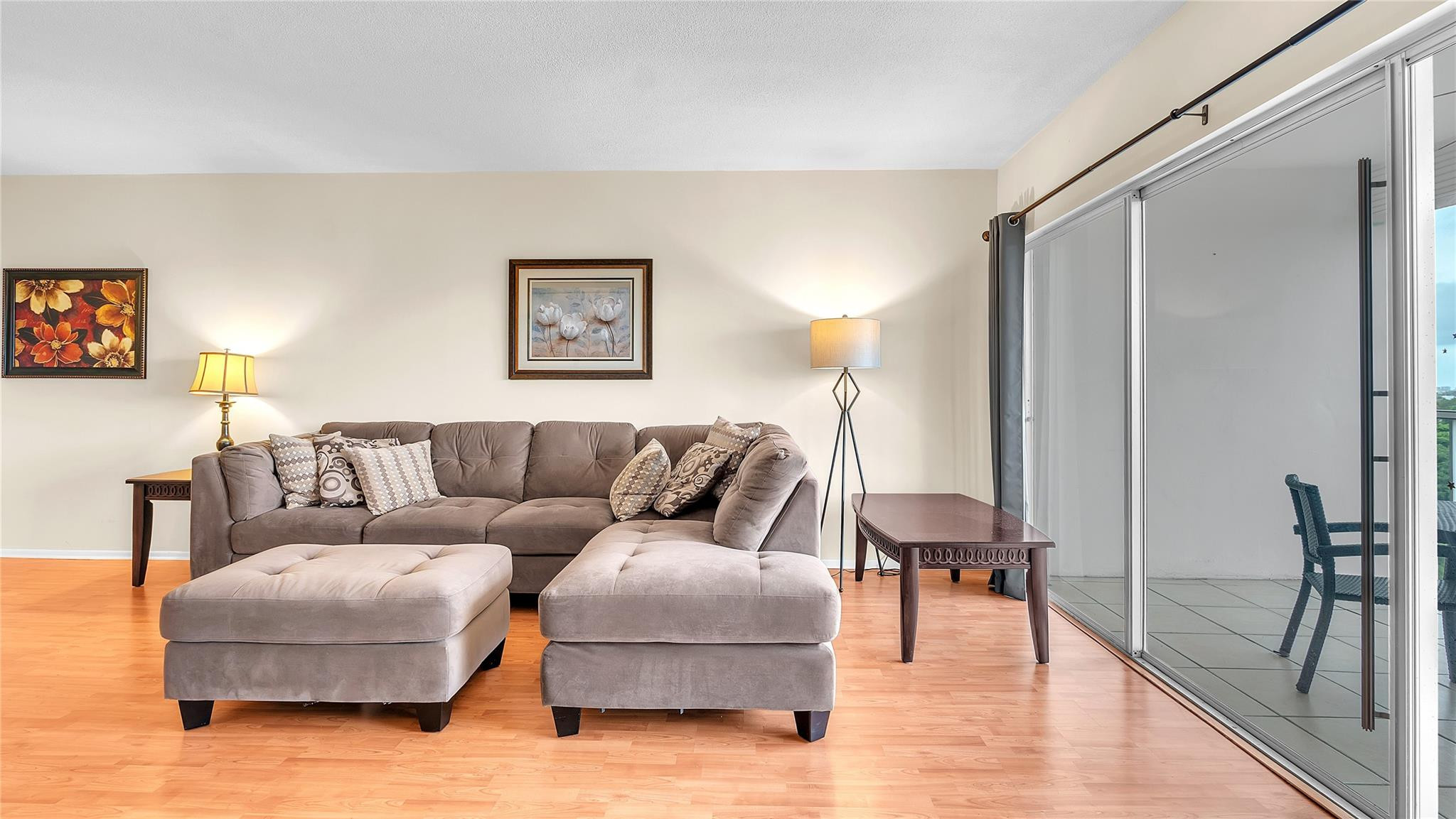 3150 N Palm Aire Drive # 909 — Photo 4