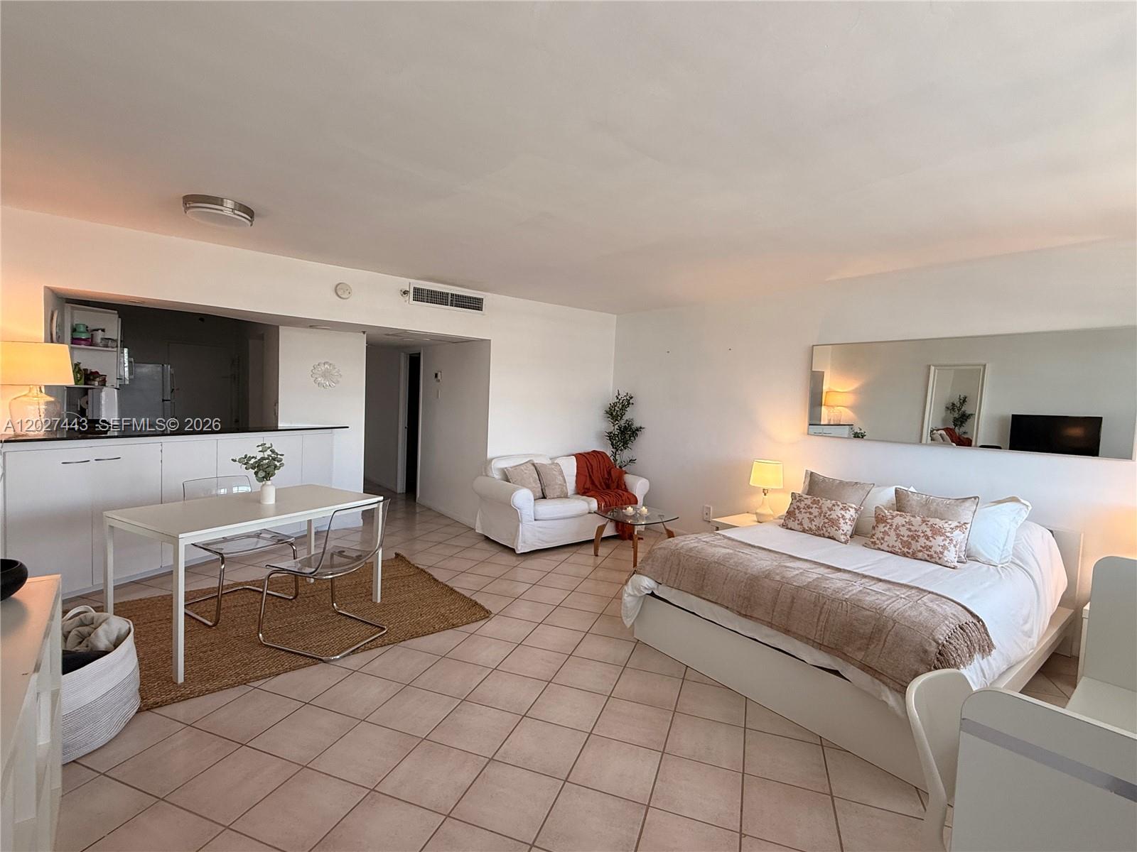 100 Lincoln Rd # 1427, Miami Beach FL 33139