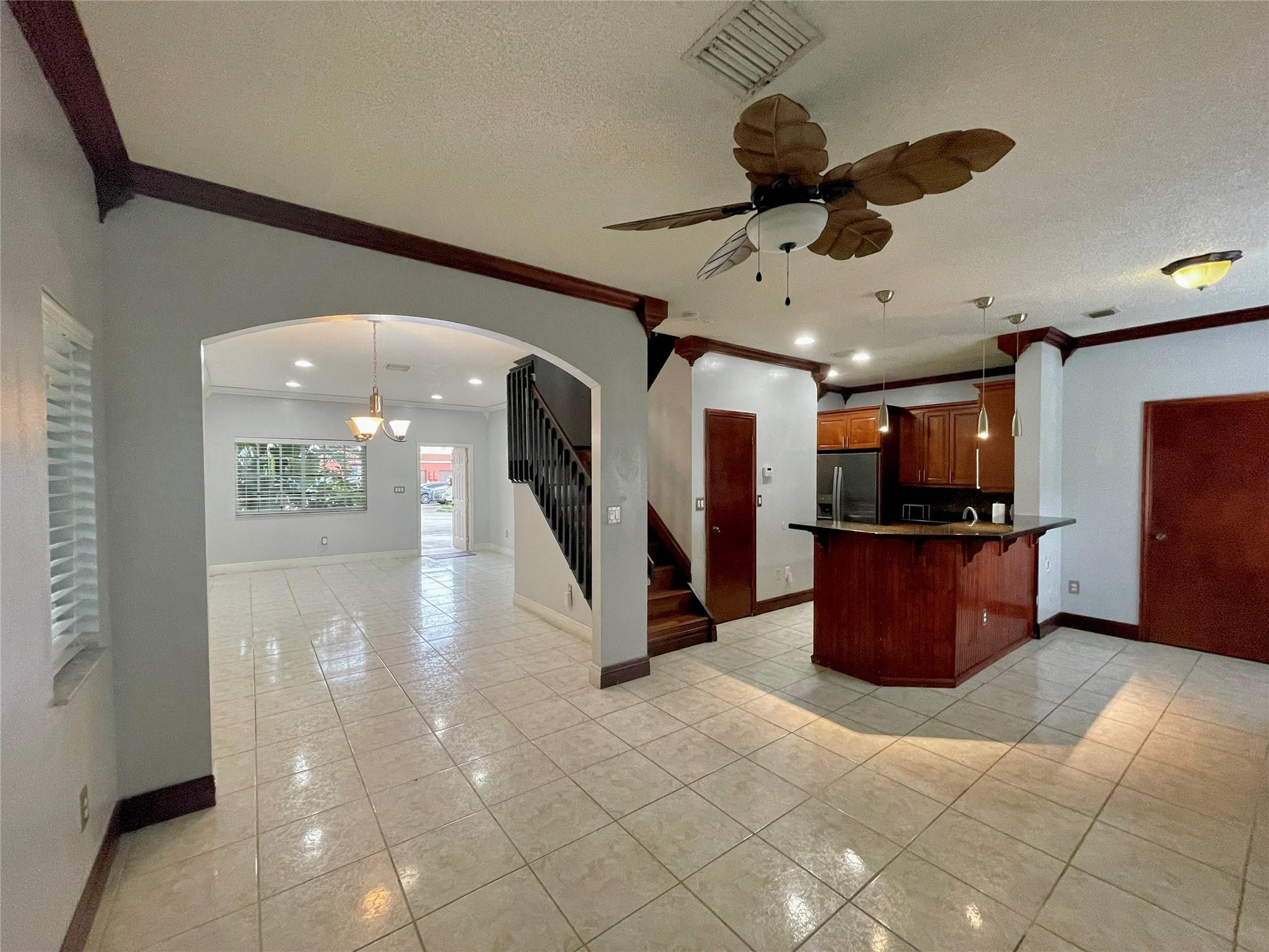 10348 SW 20th Street — Photo 3