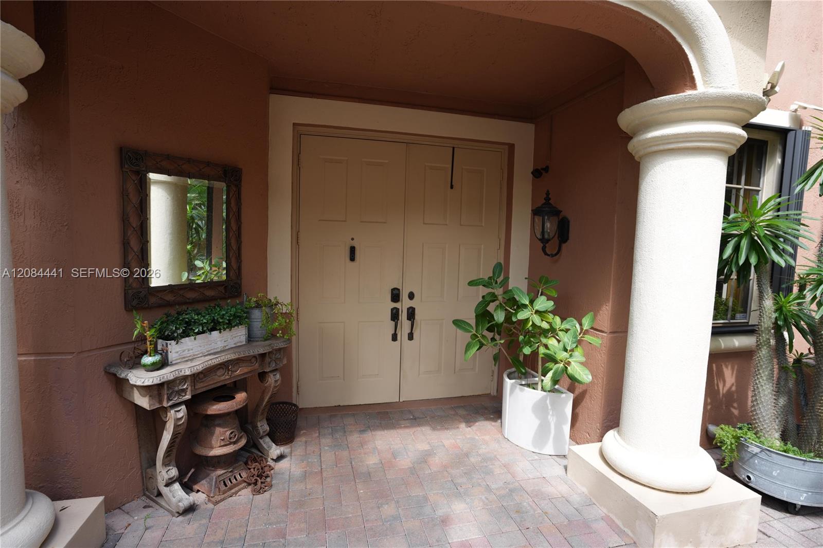 2706 Kinsington Cir # 2 — Photo 2