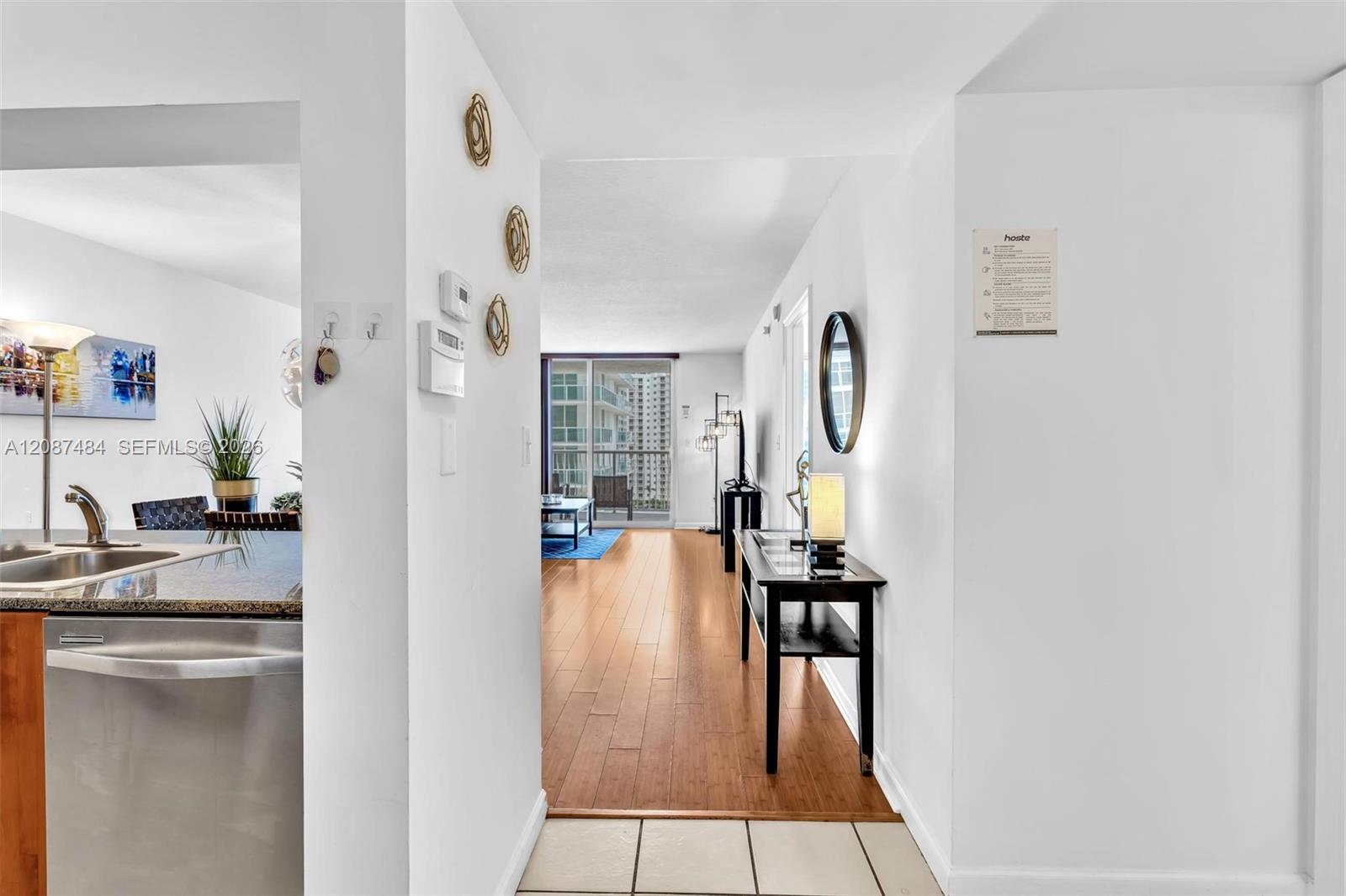 1200 Brickell Bay Dr # 2119 — Photo 4