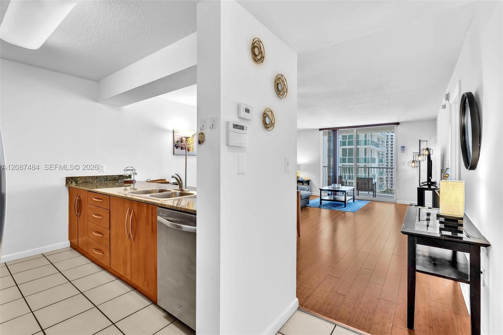 1200 Brickell Bay Dr # 2119 — Photo 5