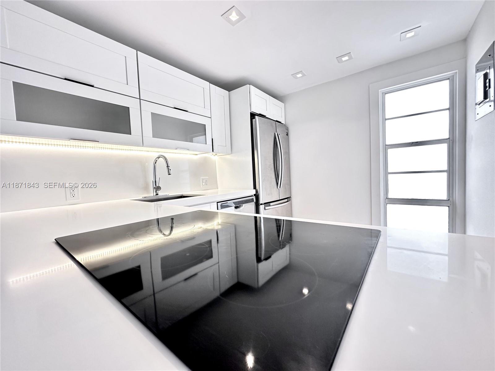 3301 N Country Club Dr # 410, Aventura FL 33180