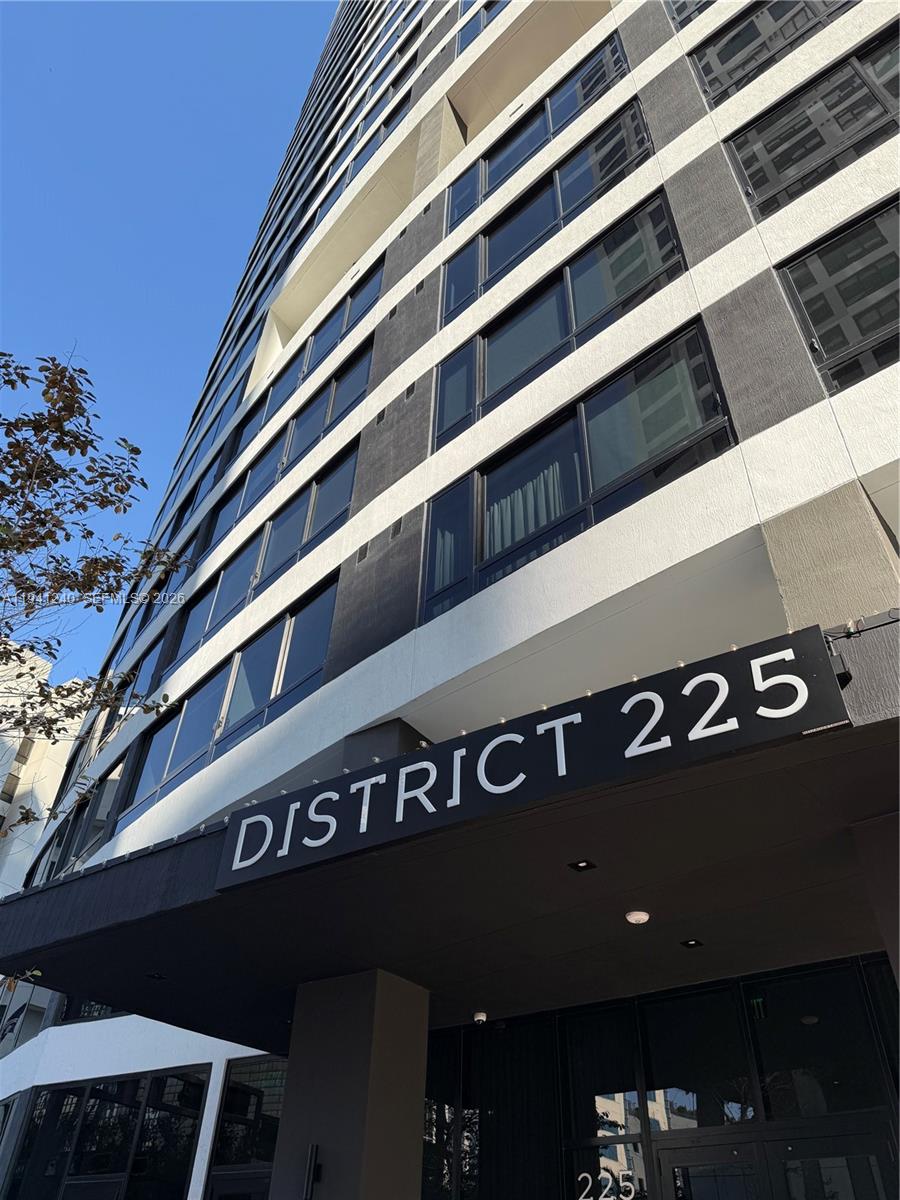 225 N MIAMI AVE # 3505, Miami FL 33132