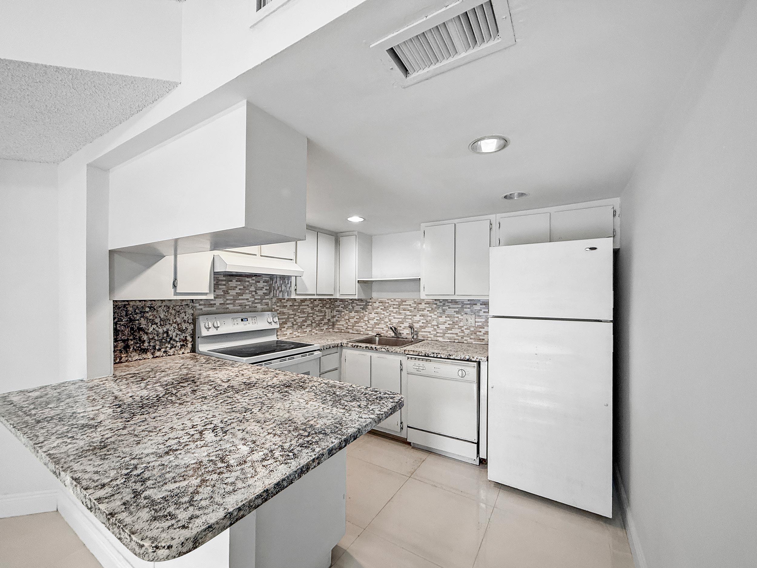 8290 LAKE Drive # 250 — Photo 5
