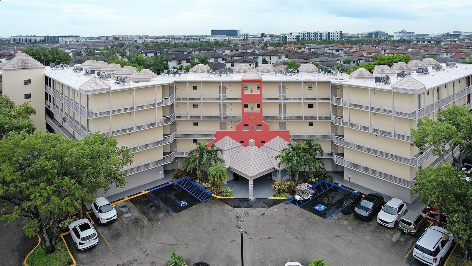 8290 LAKE Drive # 250, Doral FL 33166