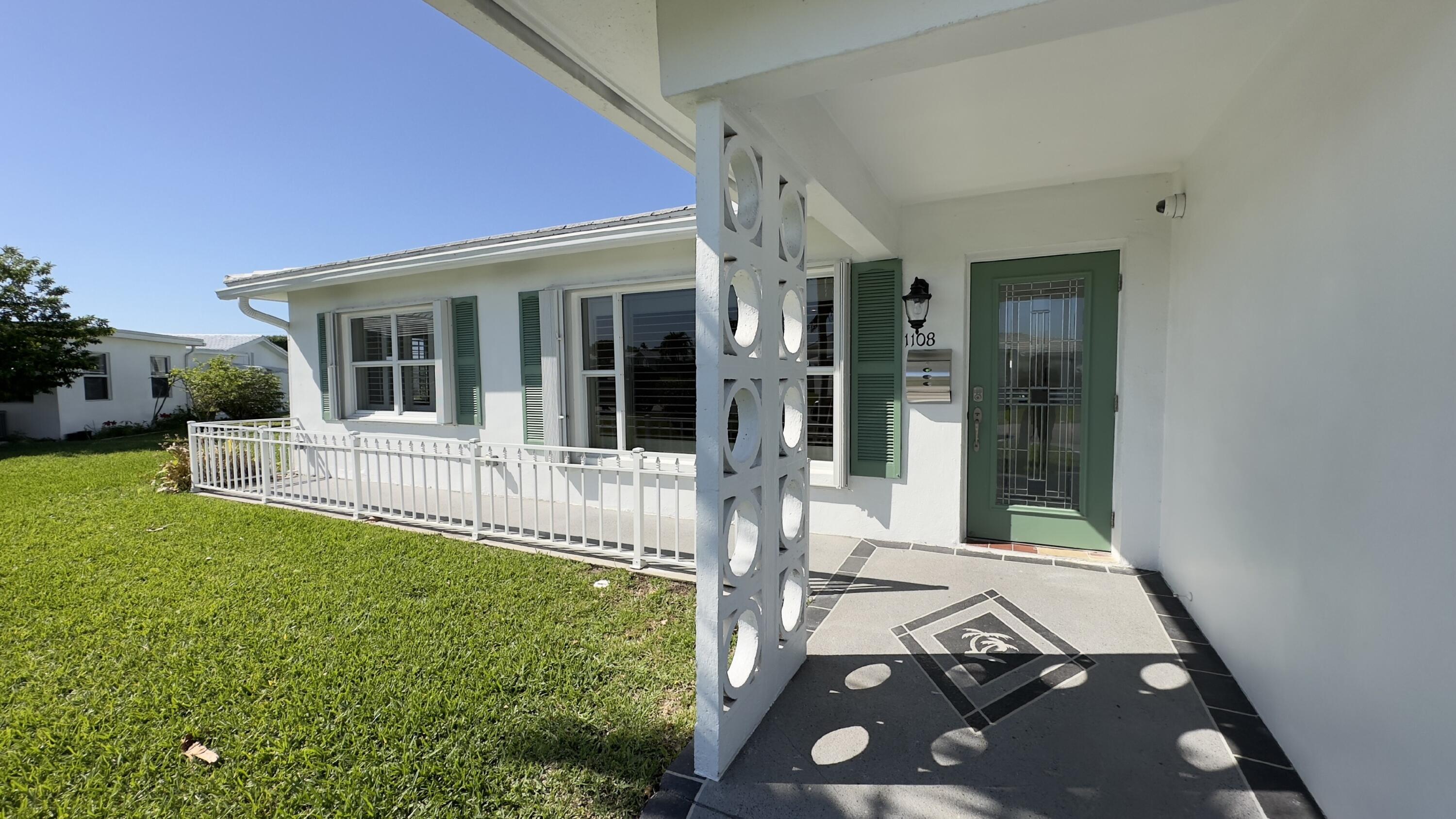 1108 W OCEAN Avenue — Photo 5