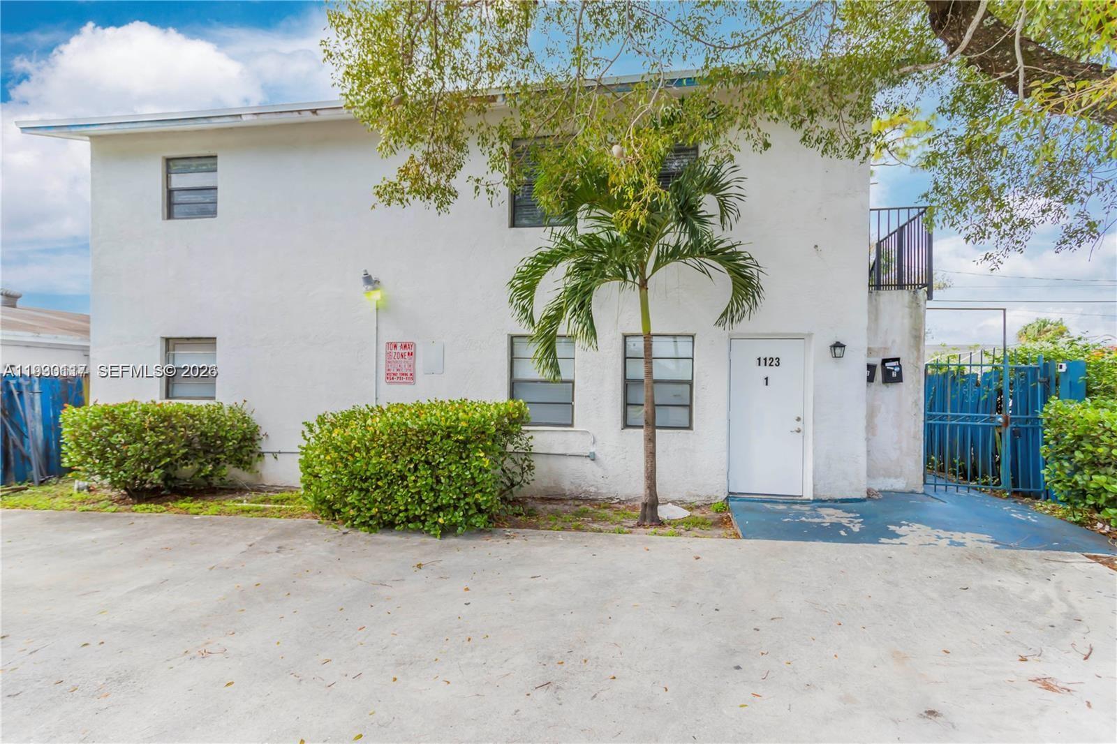 1123 NW 27th Ave # 1, Fort Lauderdale FL 33311
