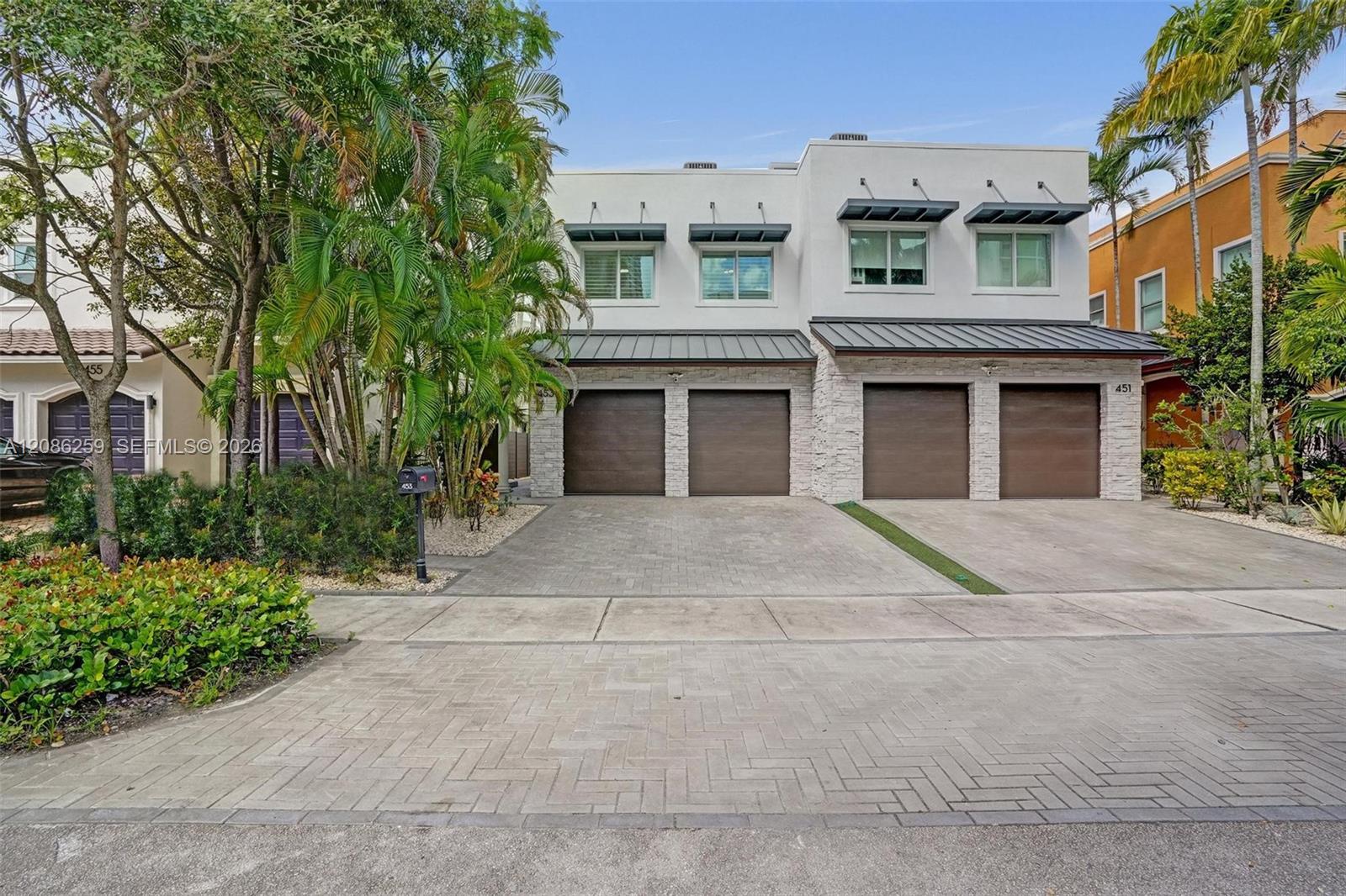 453 SW 5th Ave — Photo 2