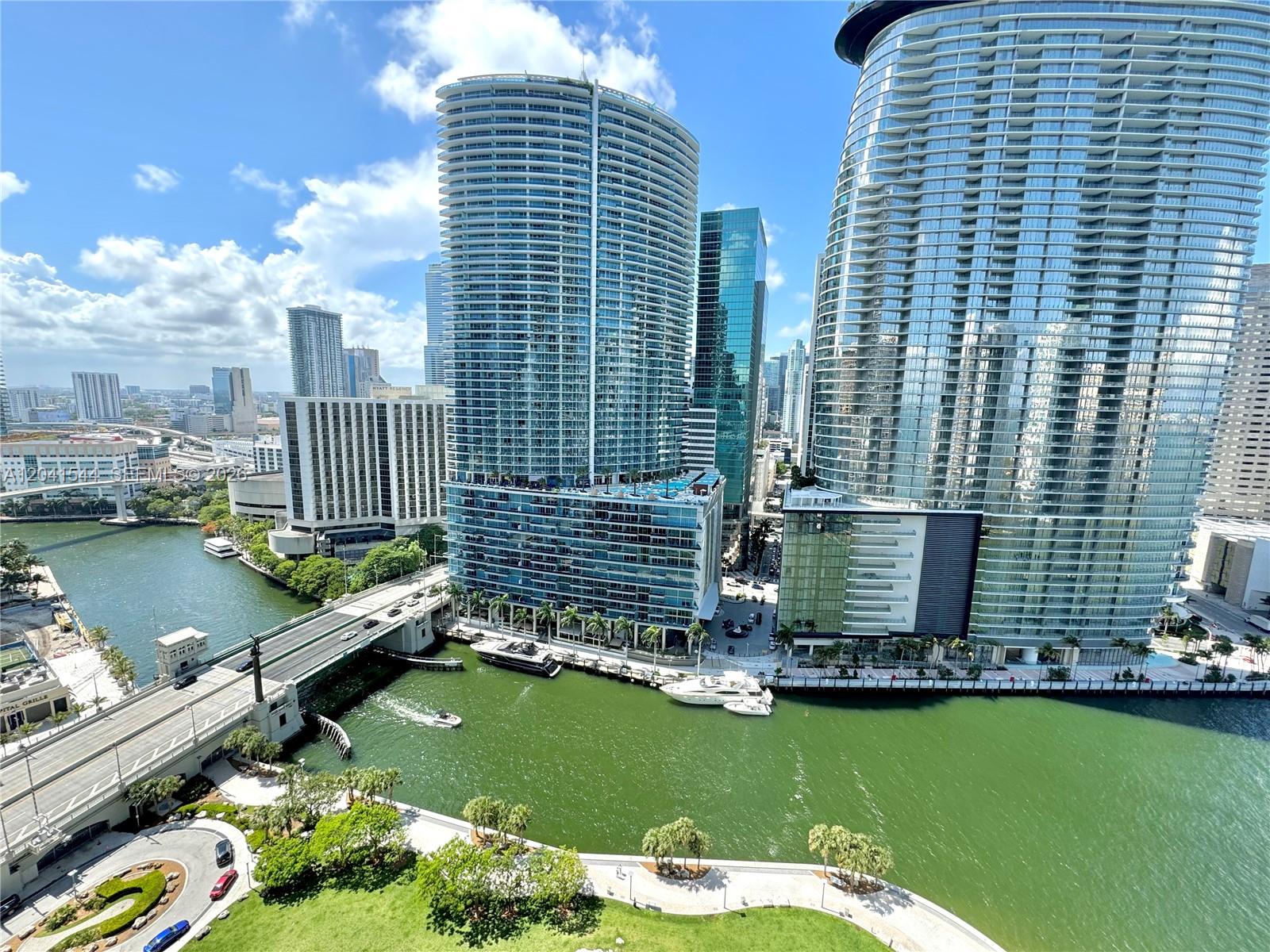 475 Brickell Ave # 2512, Miami FL 33131
